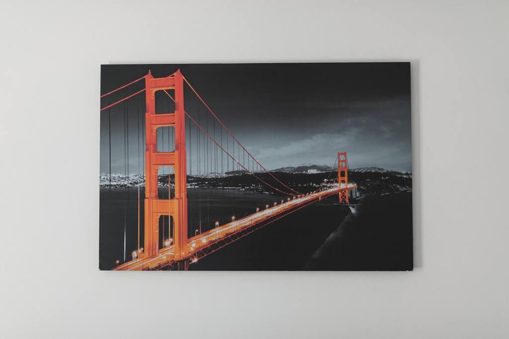 Golden Gate Apartment