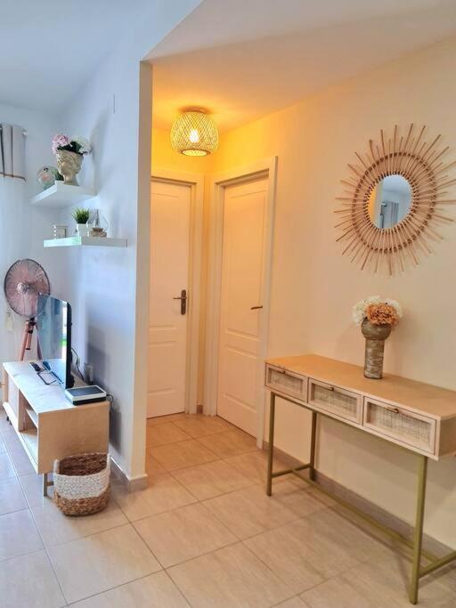 Homely Apt in Modern building with Pool