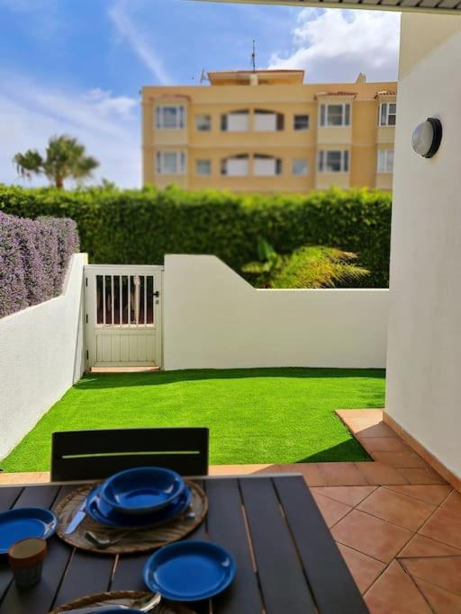 Homely Apt in Modern building with Pool