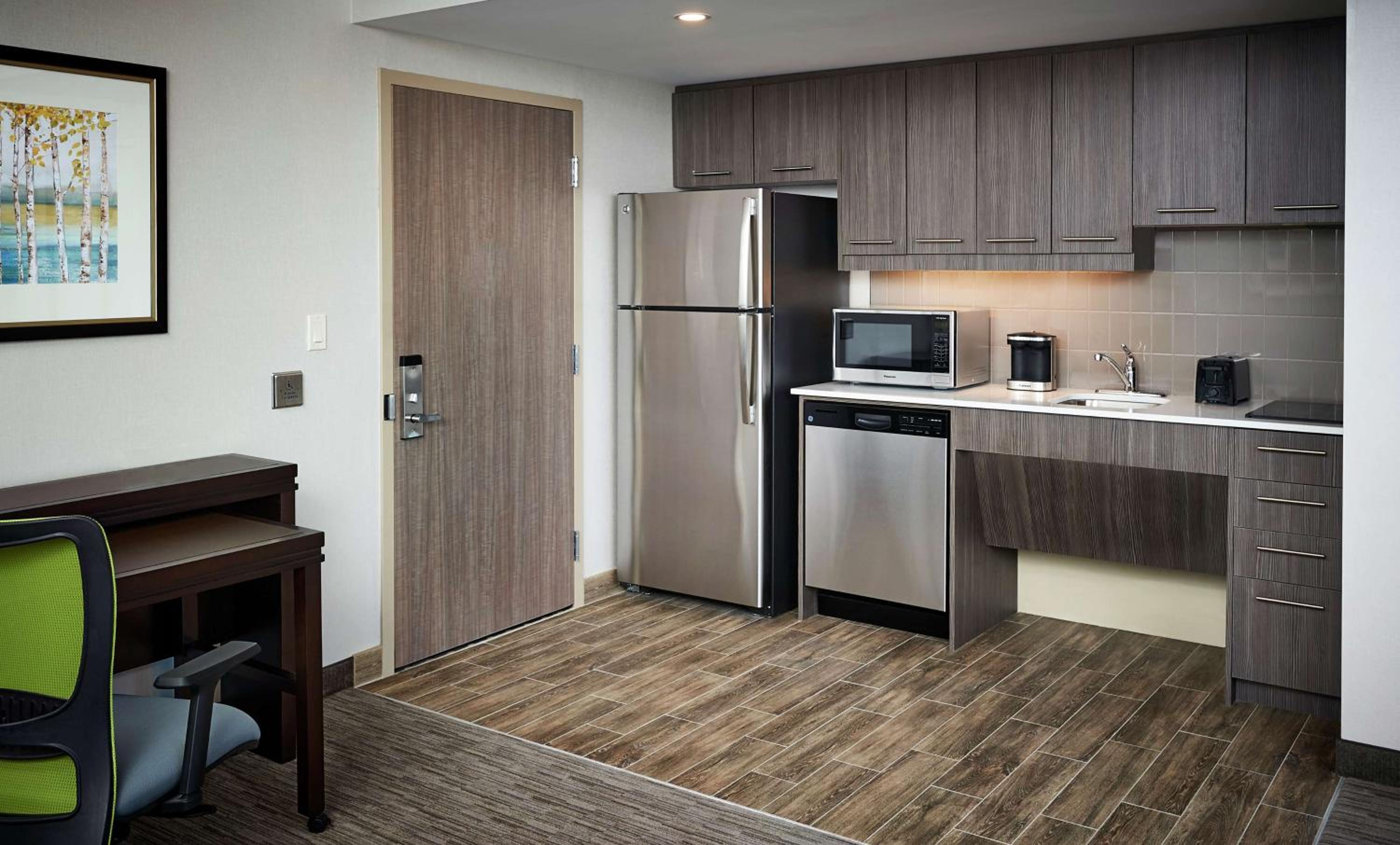 North Bay Vacations - Homewood Suites By Hilton North Bay - Property Image 33