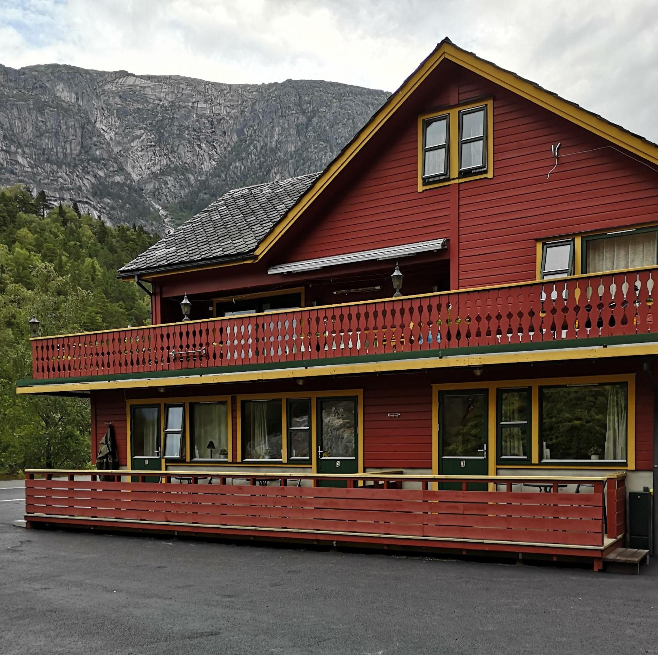 Kvamsdal Pensjonat 3 view 2