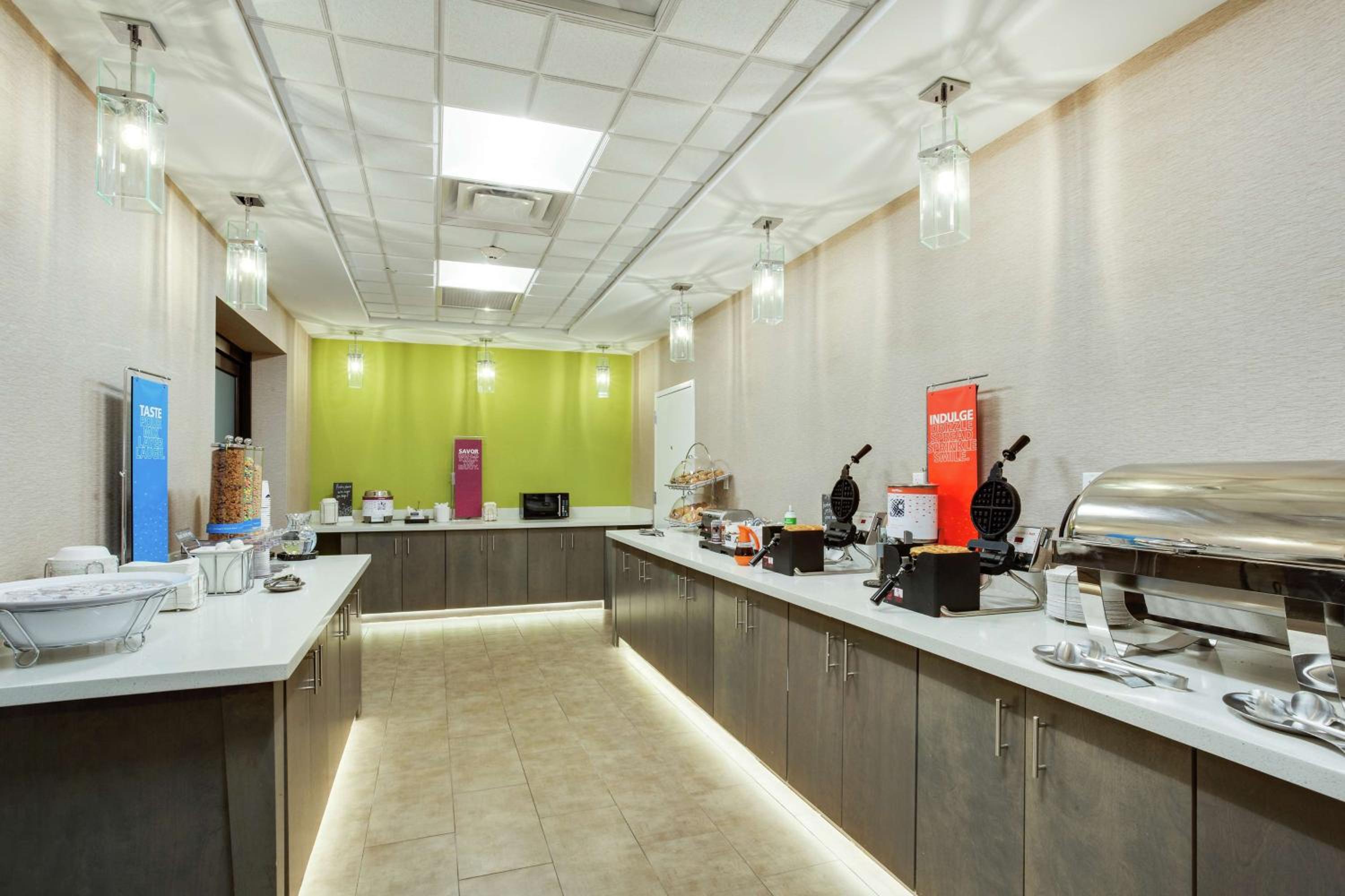 Hampton Inn and Suites Jacksonville/Orange Park, FL