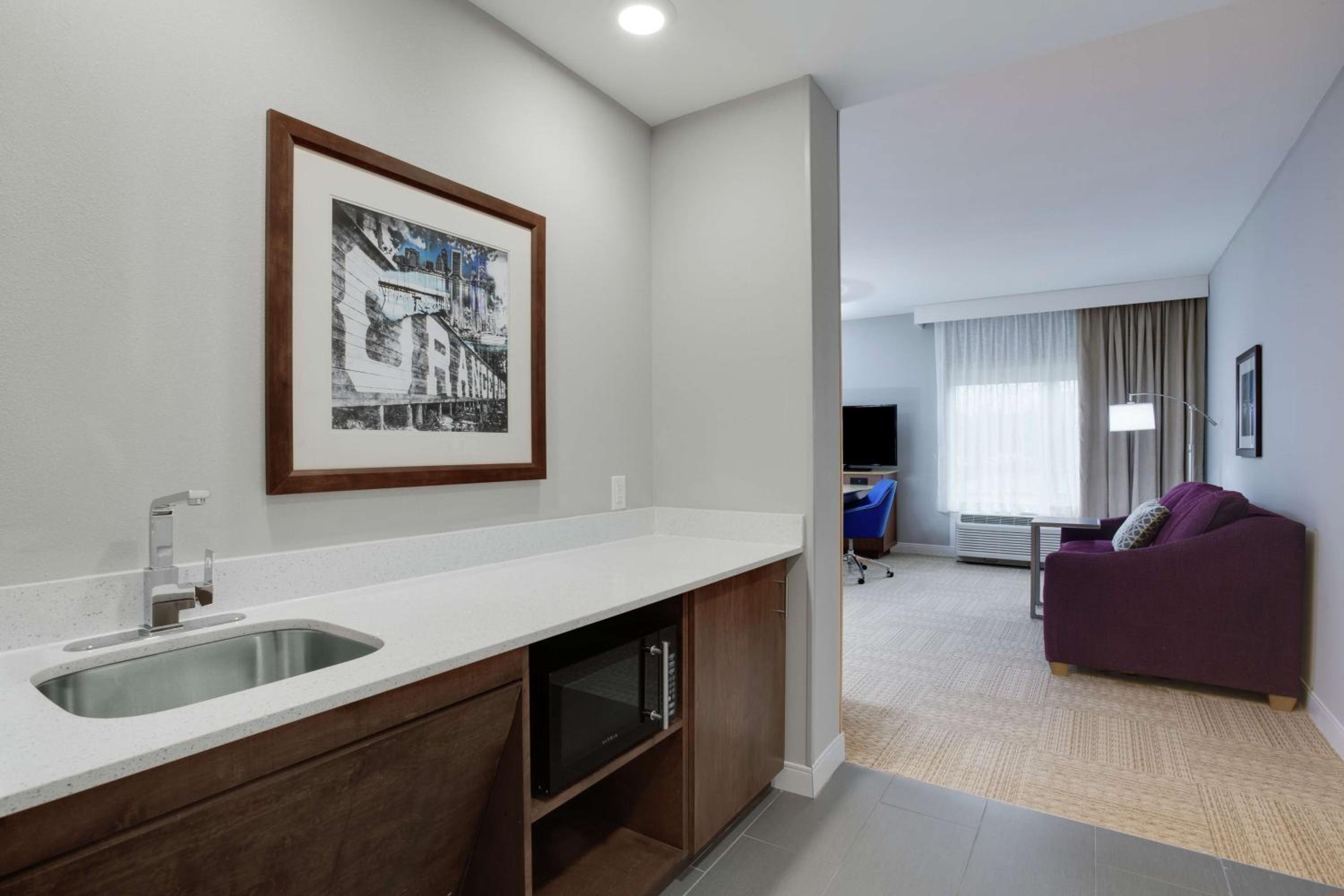 Hampton Inn and Suites Jacksonville/Orange Park, FL