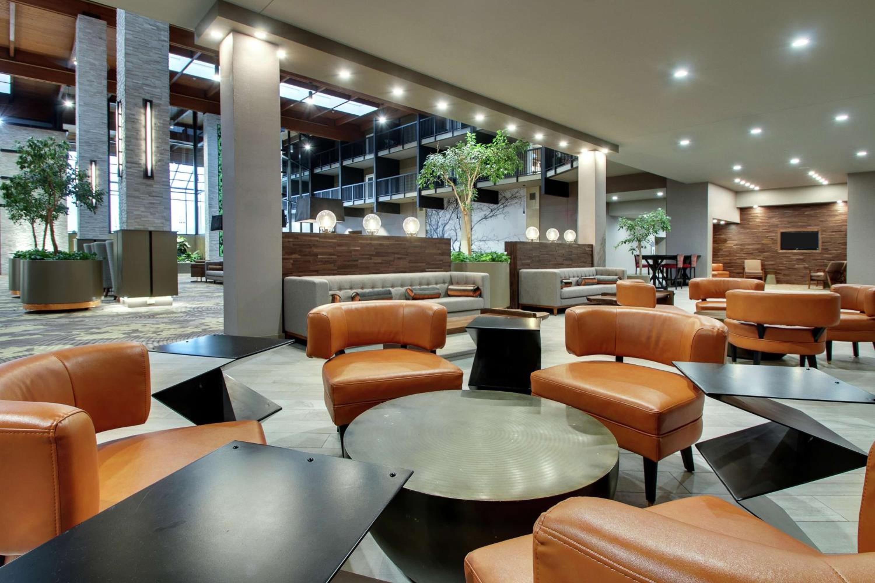 Mount Vernon Vacations - Doubletree By Hilton Mt. Vernon - Property Image 3