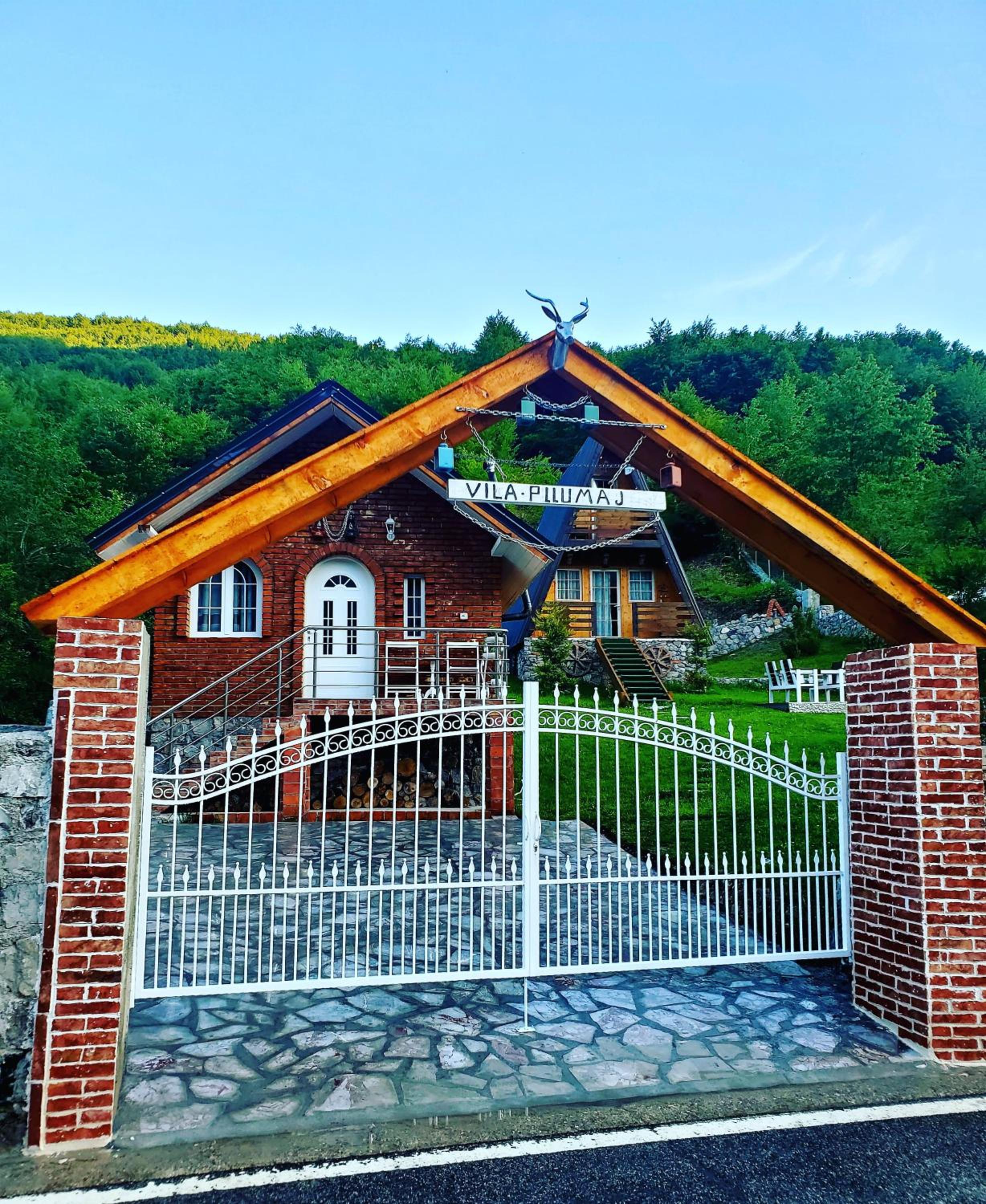 Vilat Pllumaj
