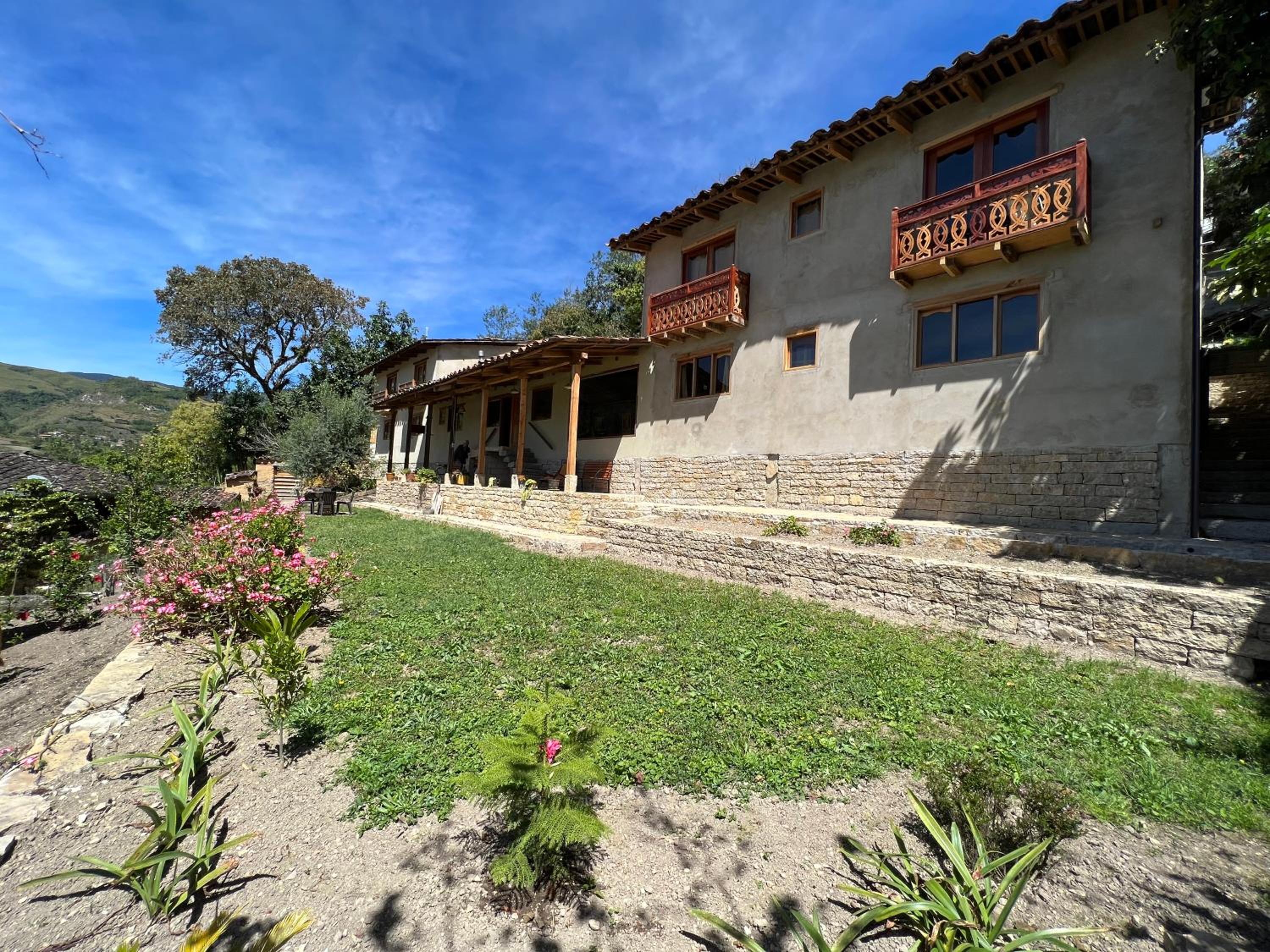 Los Viajeros B&B view 5