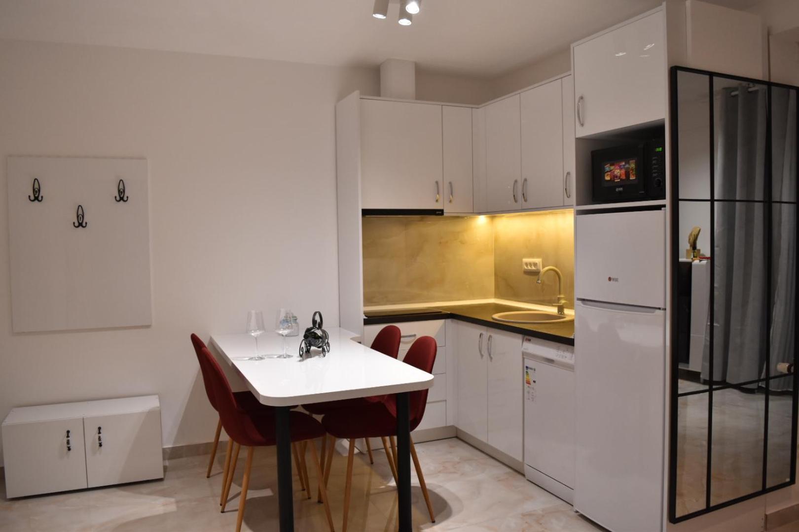 Lux Apartman Crnjanski II, Jagodina view 5