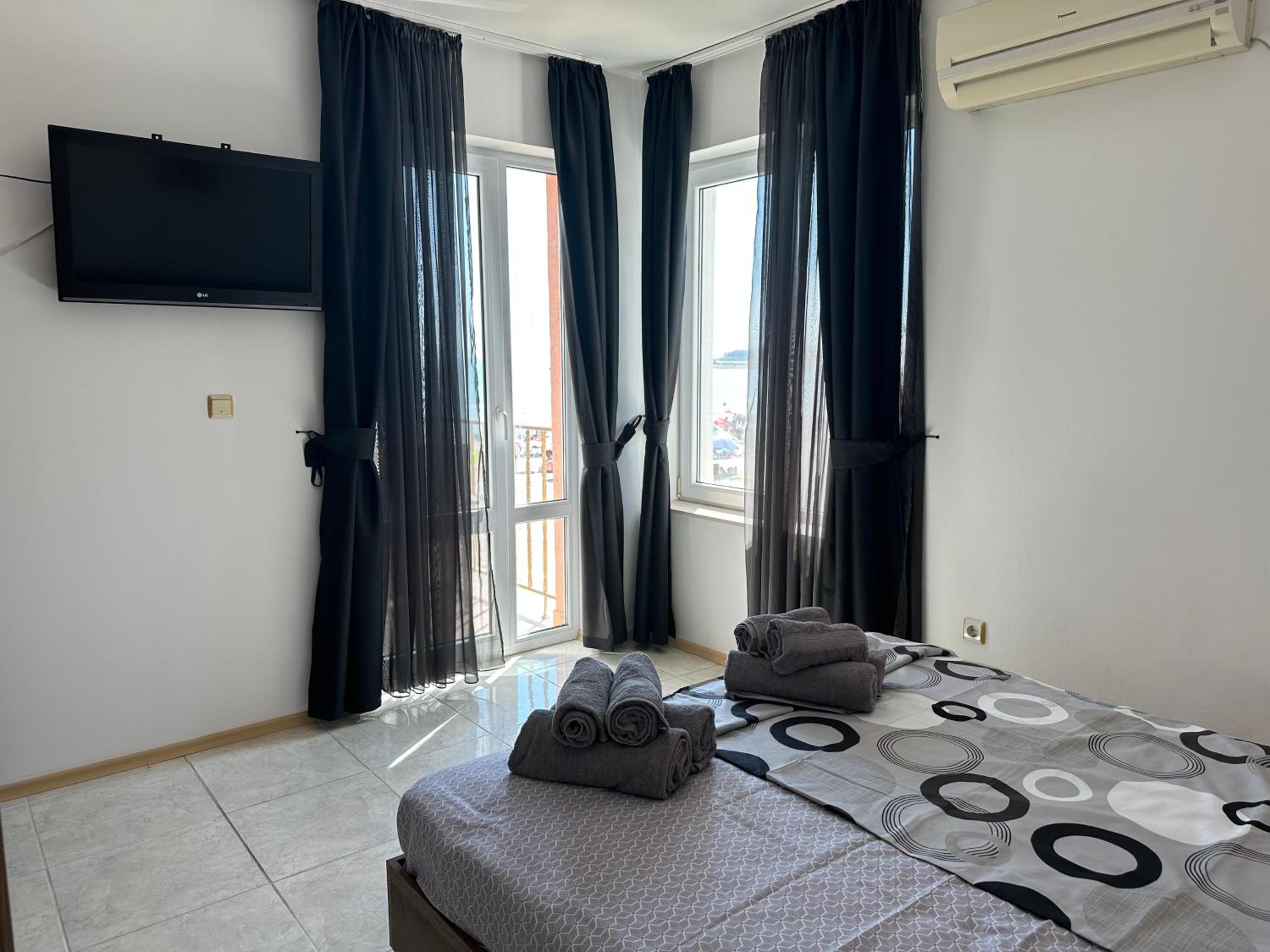 First Line On The Beach Cosy Sea Paradise Apartments