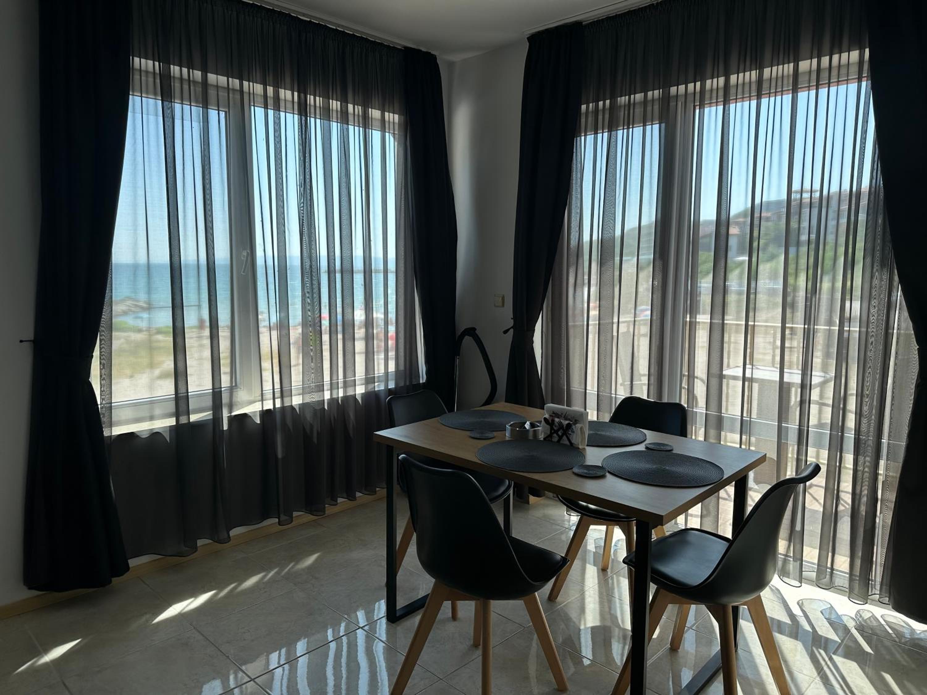 First Line On The Beach Cosy Sea Paradise Apartments