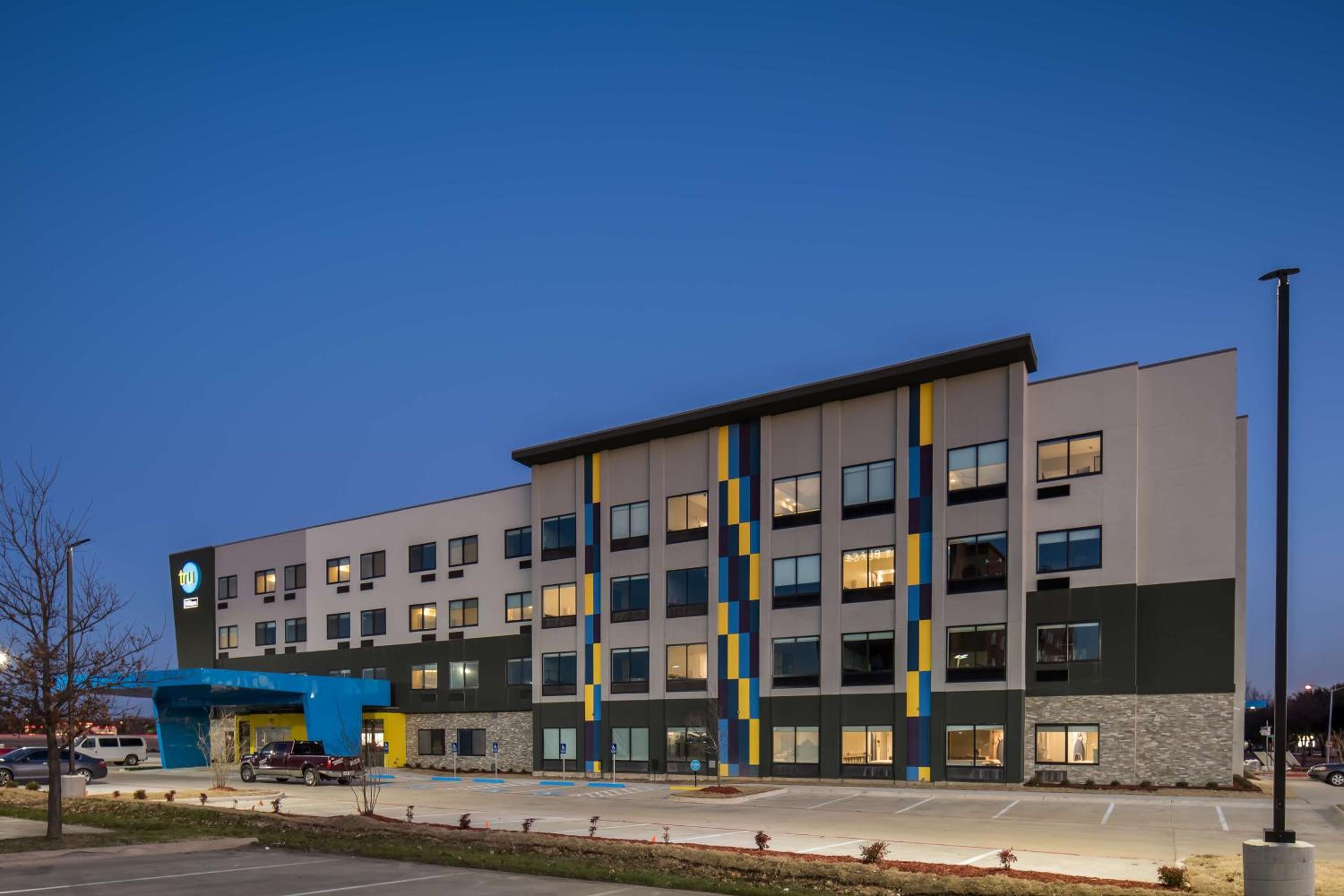 Dallas / Fort Worth Vacations - Tru by Hilton Garland Richardson - Property Image 1