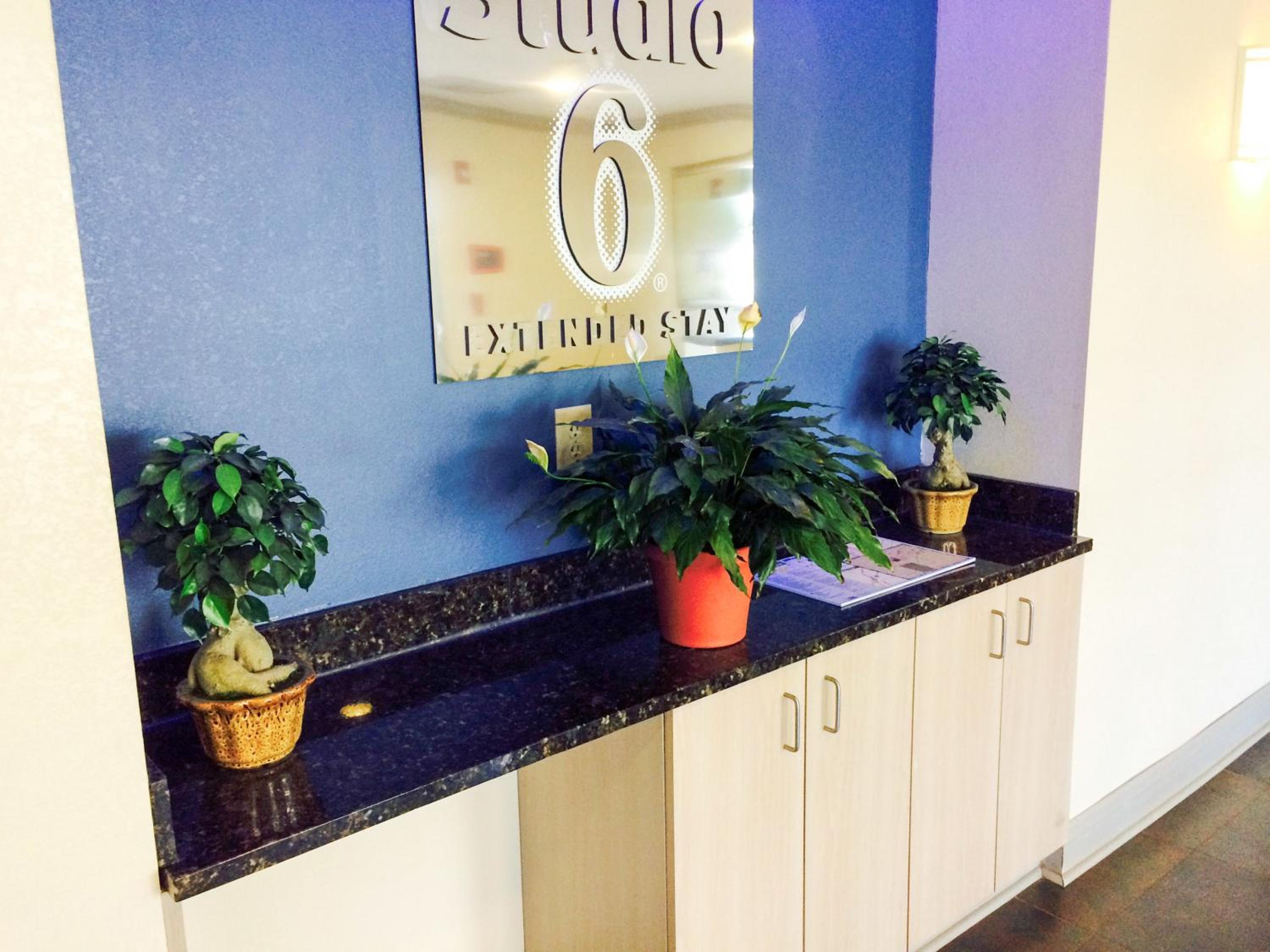 Opelika Vacations - Studio 6-Opelika, AL - Auburn Al - Property Image 4