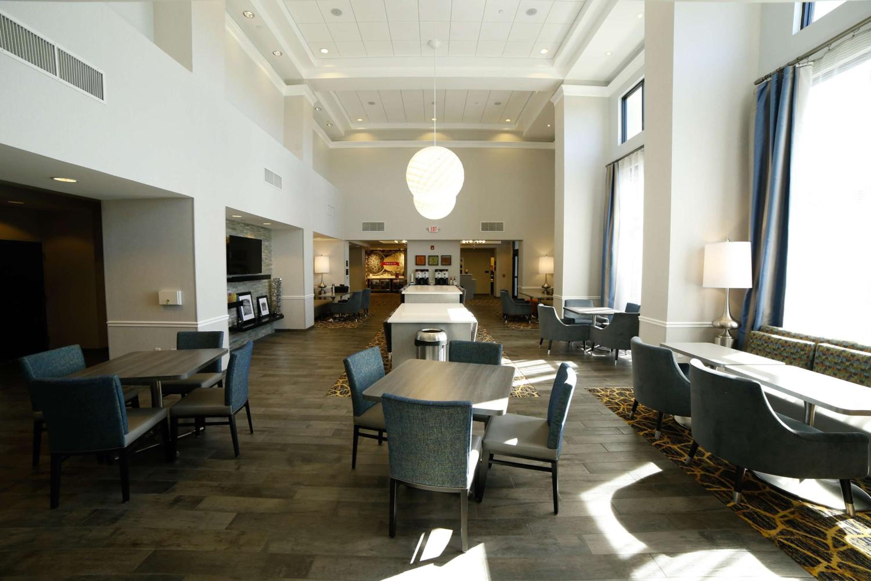 Gaffney Vacations - Hampton Inn  Suites Forest City - Property Image 5