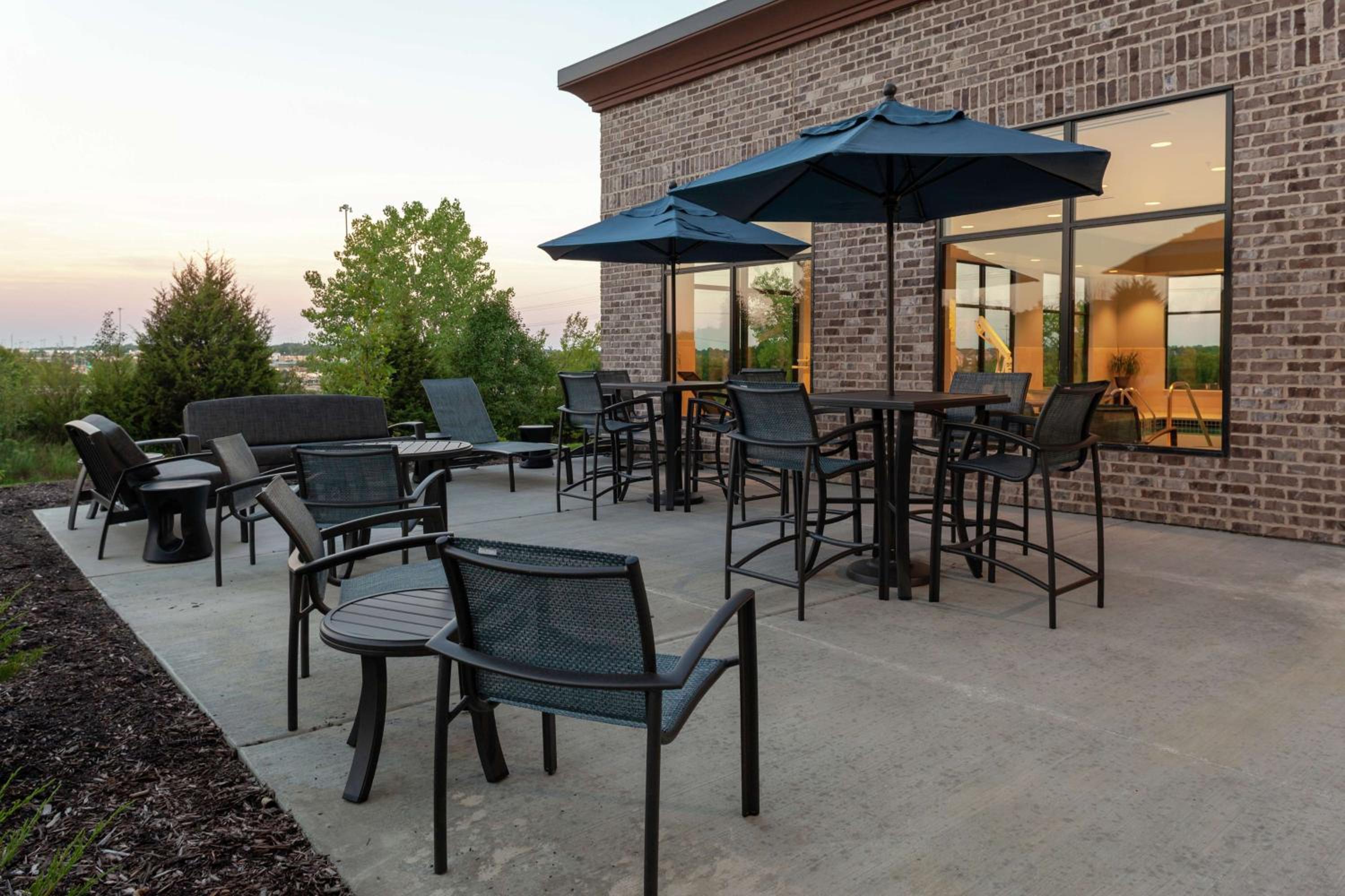 Hampton Inn Suites Overland Park South - Property Image 30