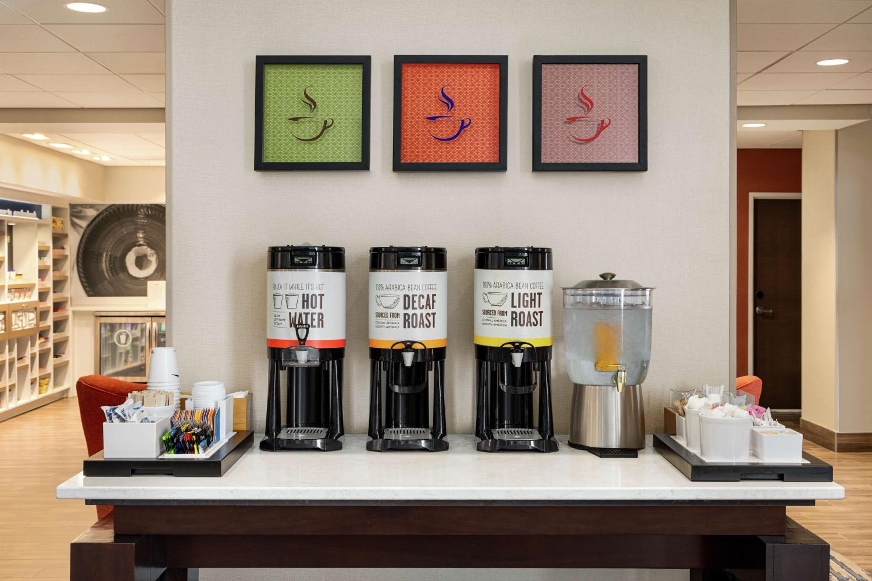 Hampton Inn Suites Overland Park South - Property Image 25
