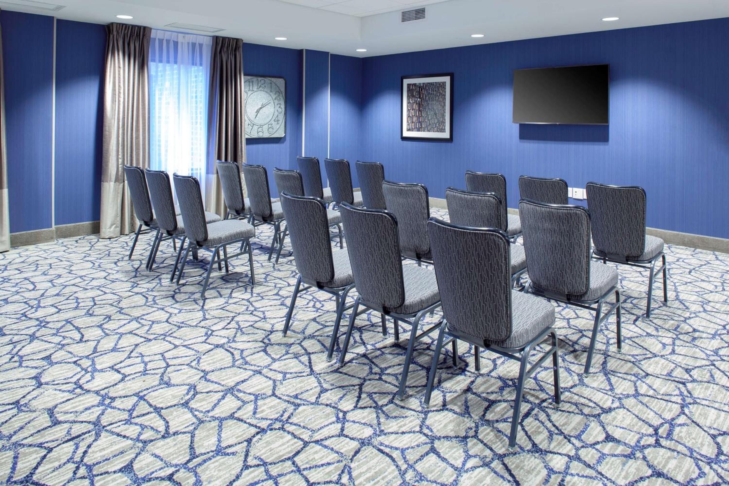 Hampton Inn Suites Overland Park South - Property Image 10