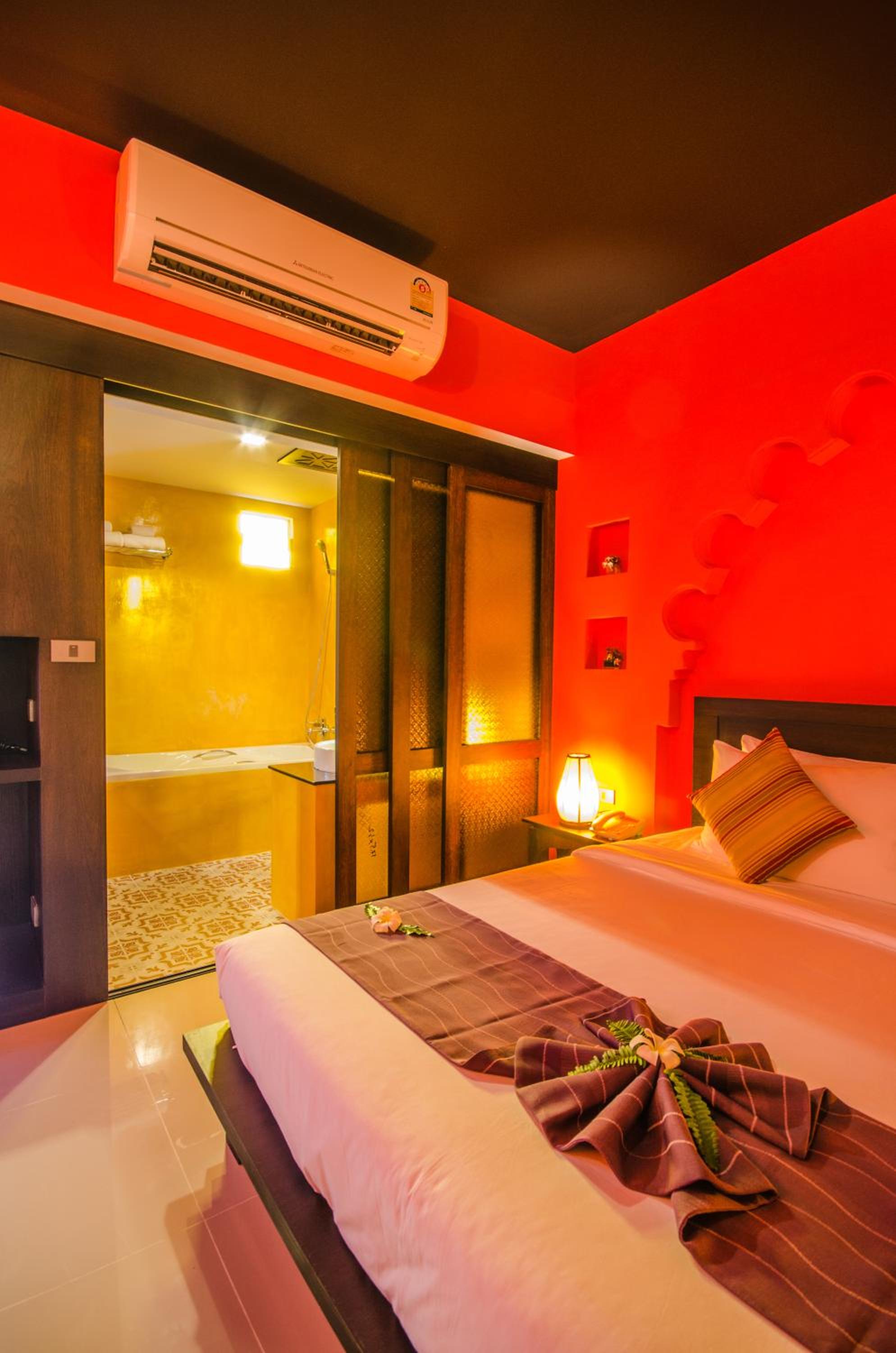 Bhundhari Chaweng Beach Resort Koh Samui - SHA Plus