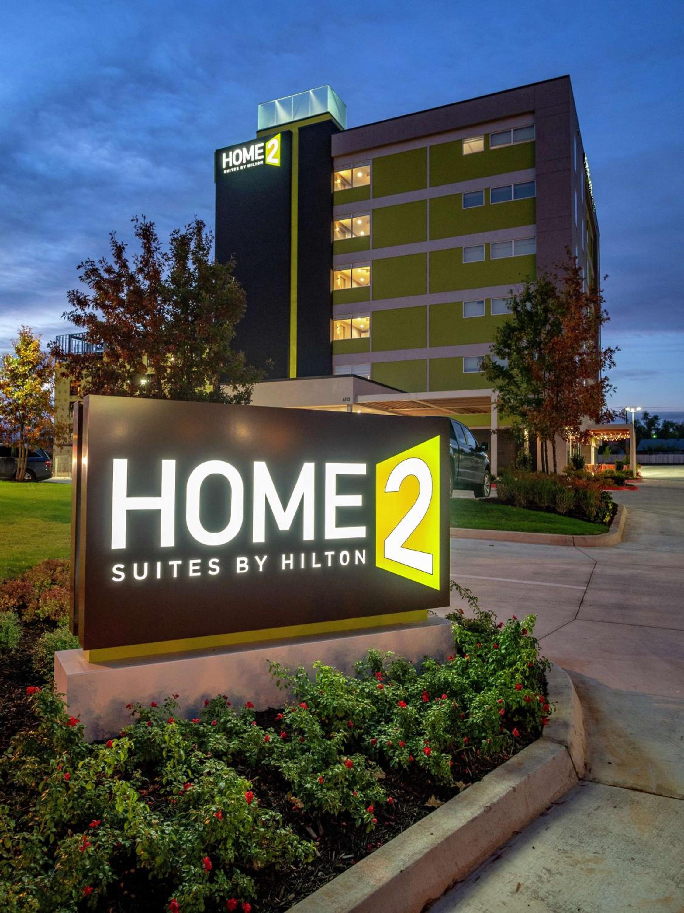 Hotel Home2 Suites By Hilton Oklahoma City Nw Expressway - Image 1