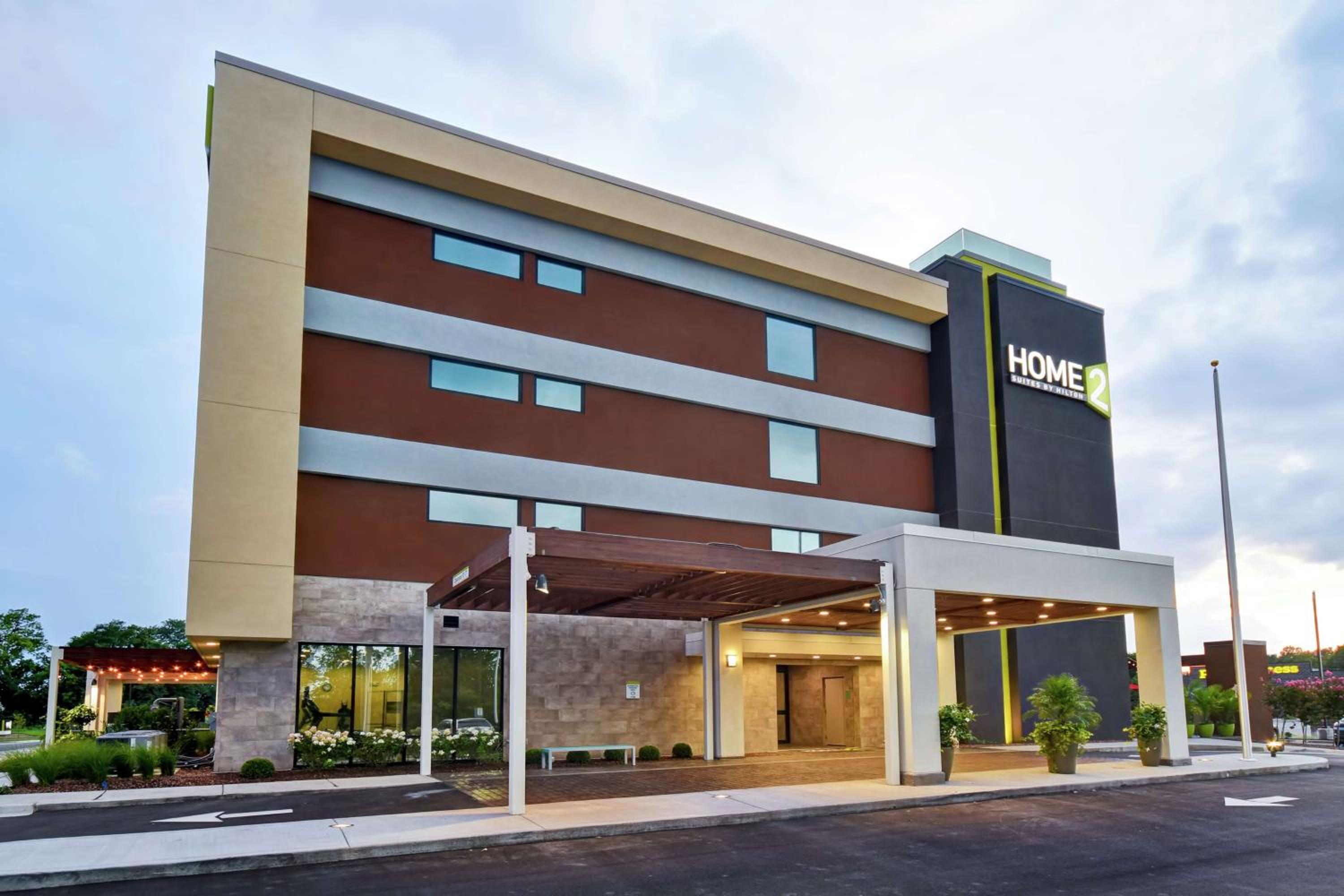 Frankfort Vacations - Home2 Suites By Hilton Frankfort - Property Image 29