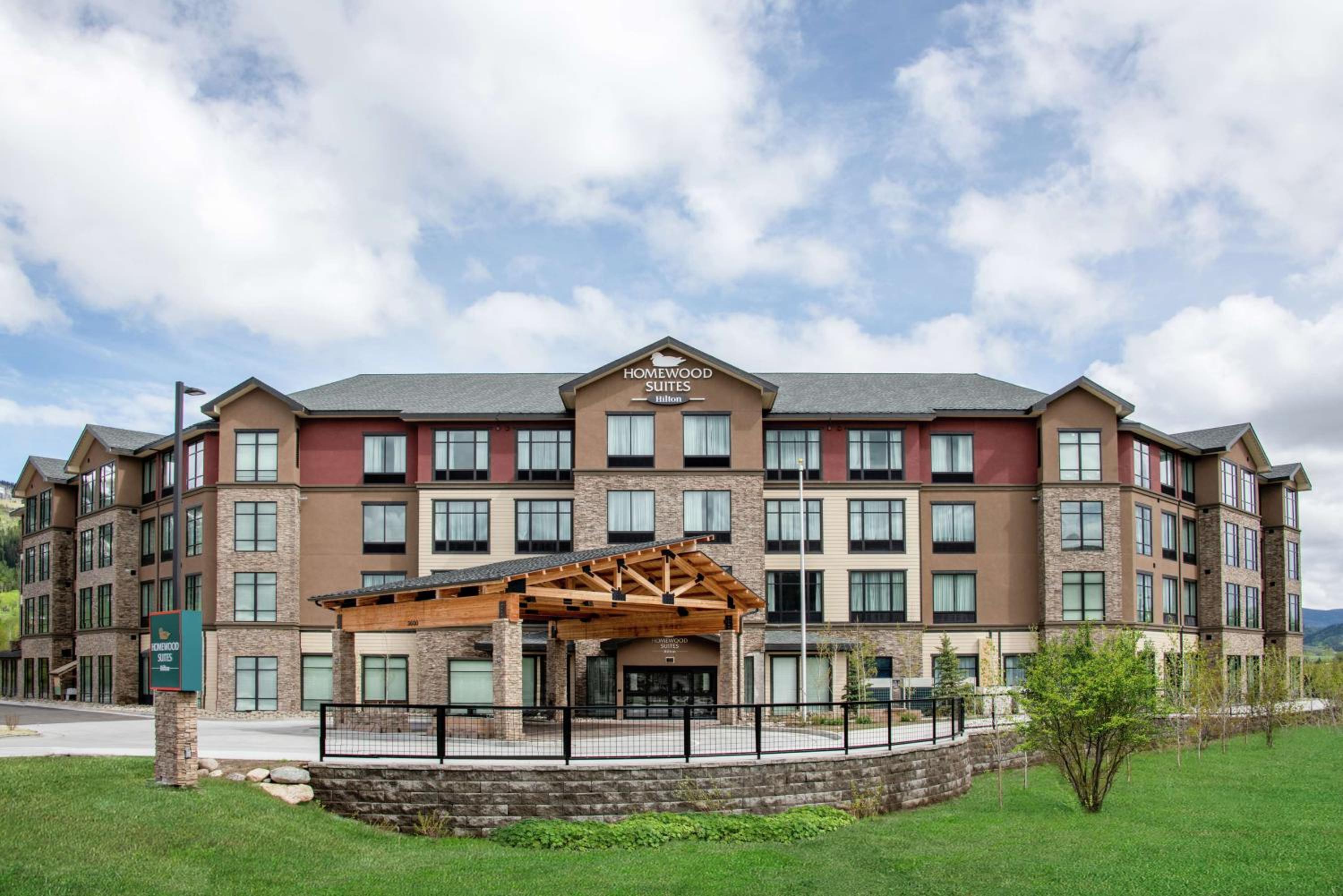 Hotel Homewood Suites By Hilton Steamboat Springs - Image 1