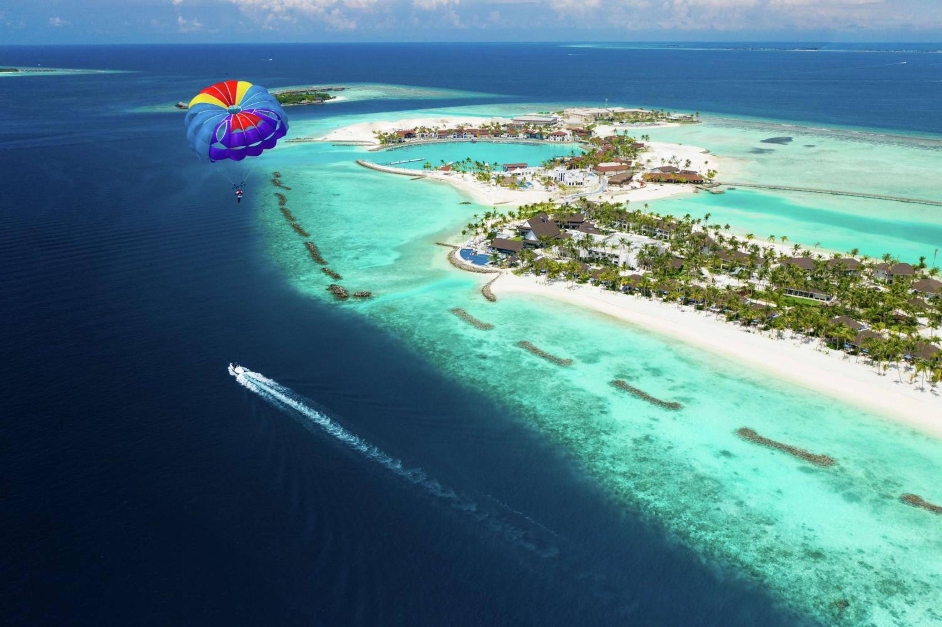 SAii Lagoon Maldives, Curio Collection By Hilton — 17