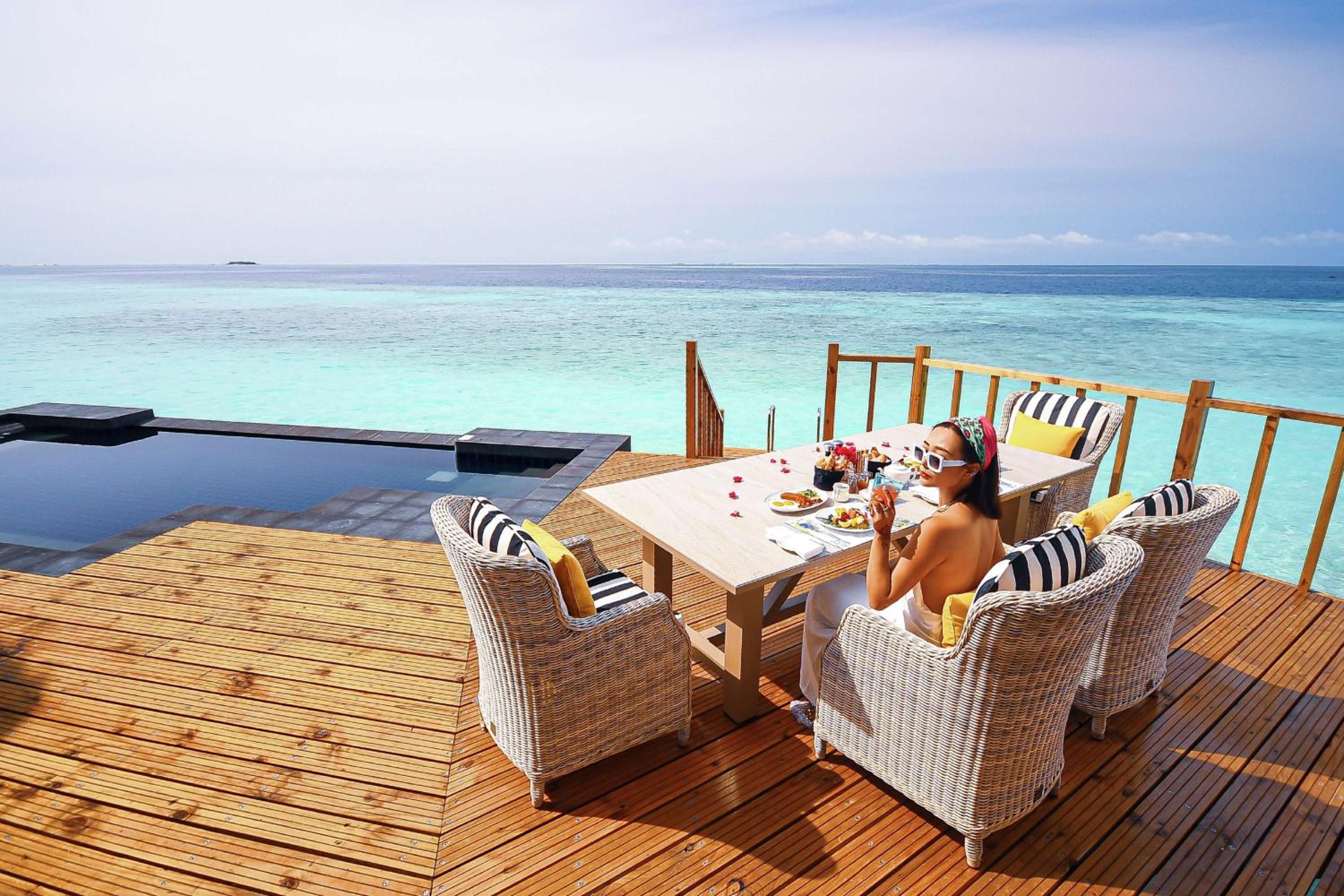 SAii Lagoon Maldives, Curio Collection By Hilton — 11