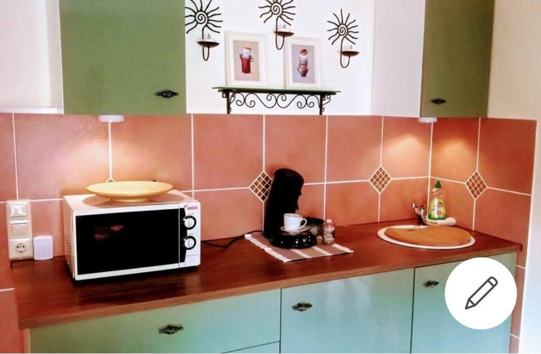 Wuppertal-Ronsdorf 1-3 Betten Personen Wohnung Ferienwohnungen Appartement Monteurwohnung bei Merih