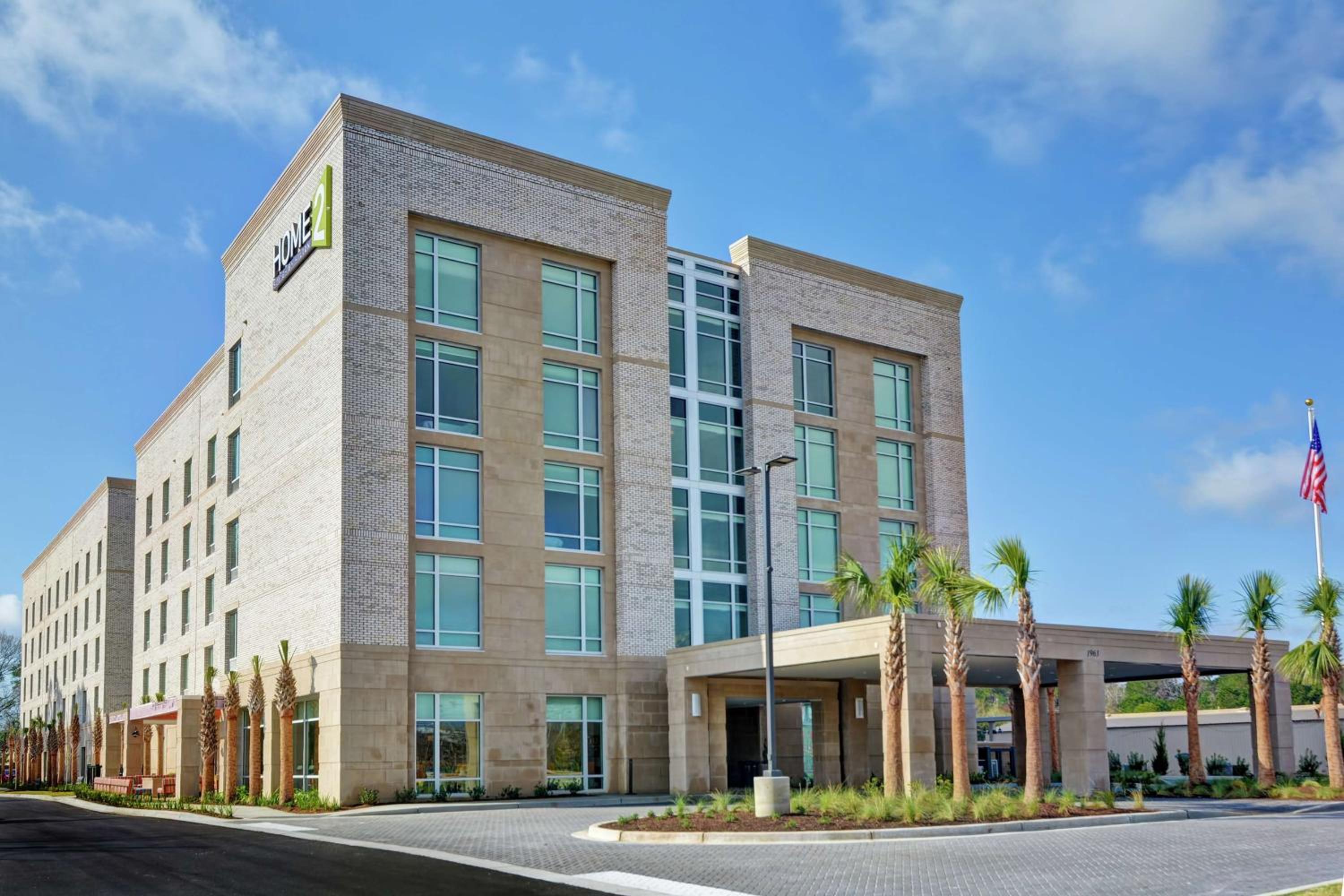 Hotel Home2 Suites Charleston West Ashley - Image 1