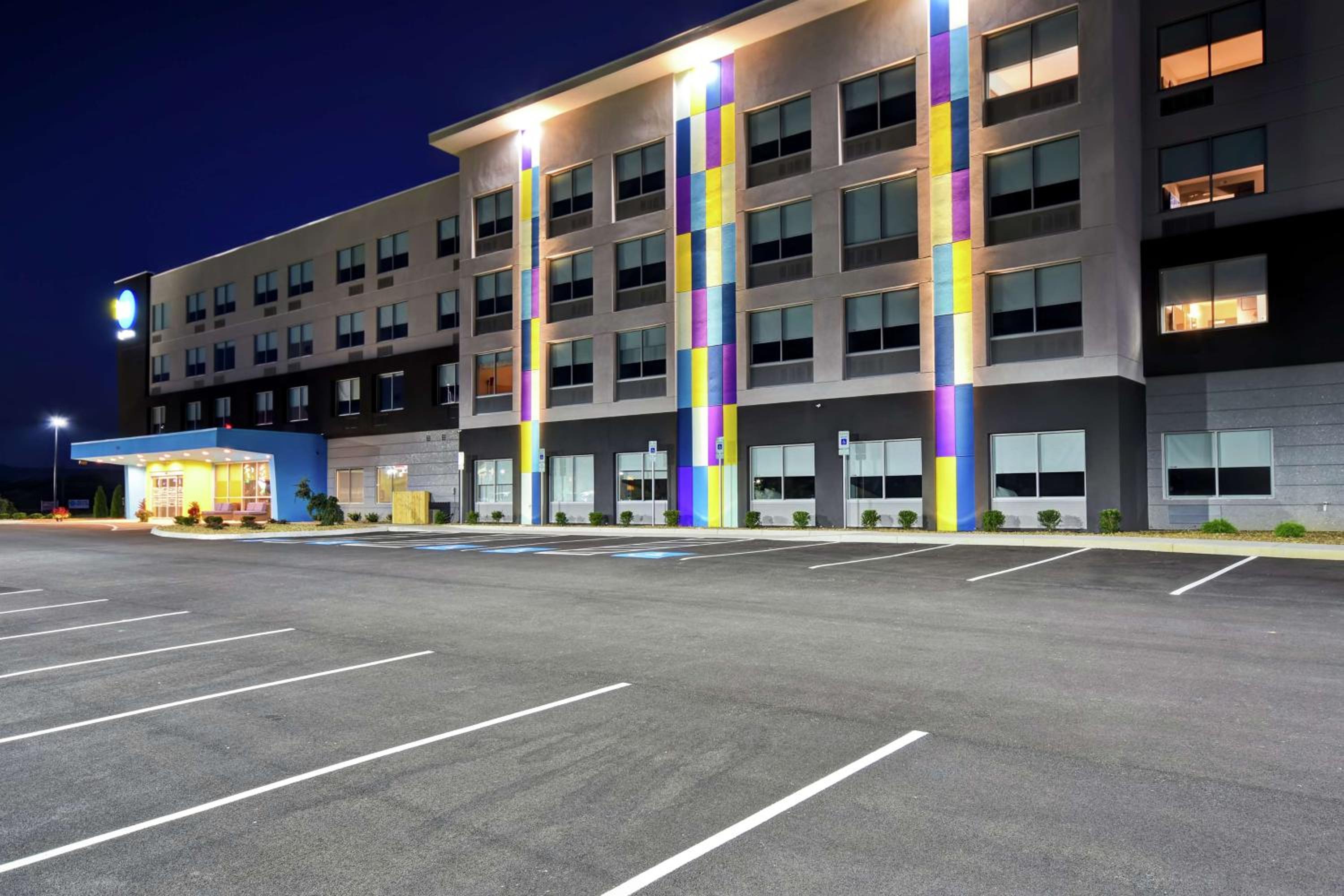 Wytheville Vacations - Tru By Hilton Wytheville Va - Property Image 24