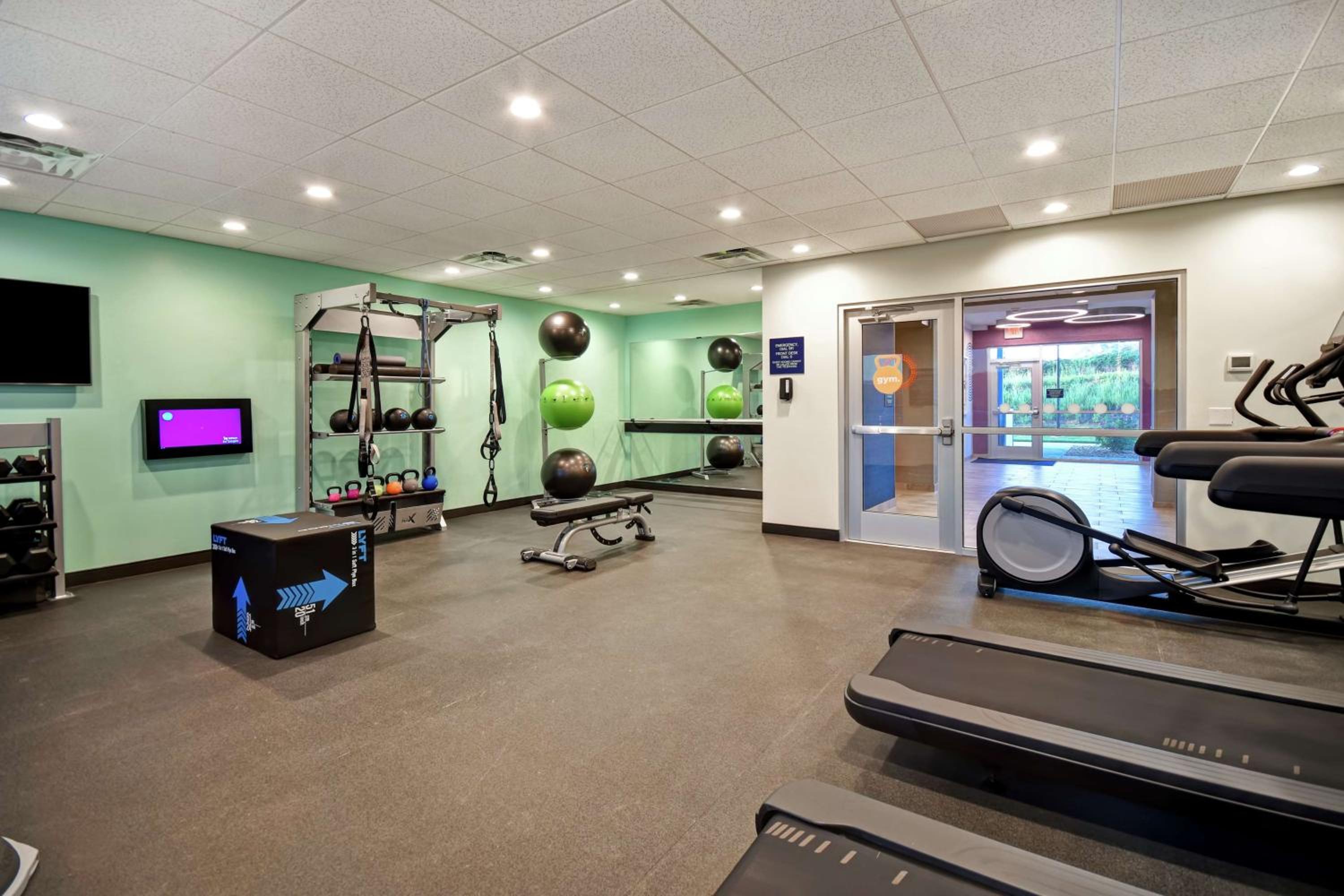 Wytheville Vacations - Tru By Hilton Wytheville Va - Property Image 4
