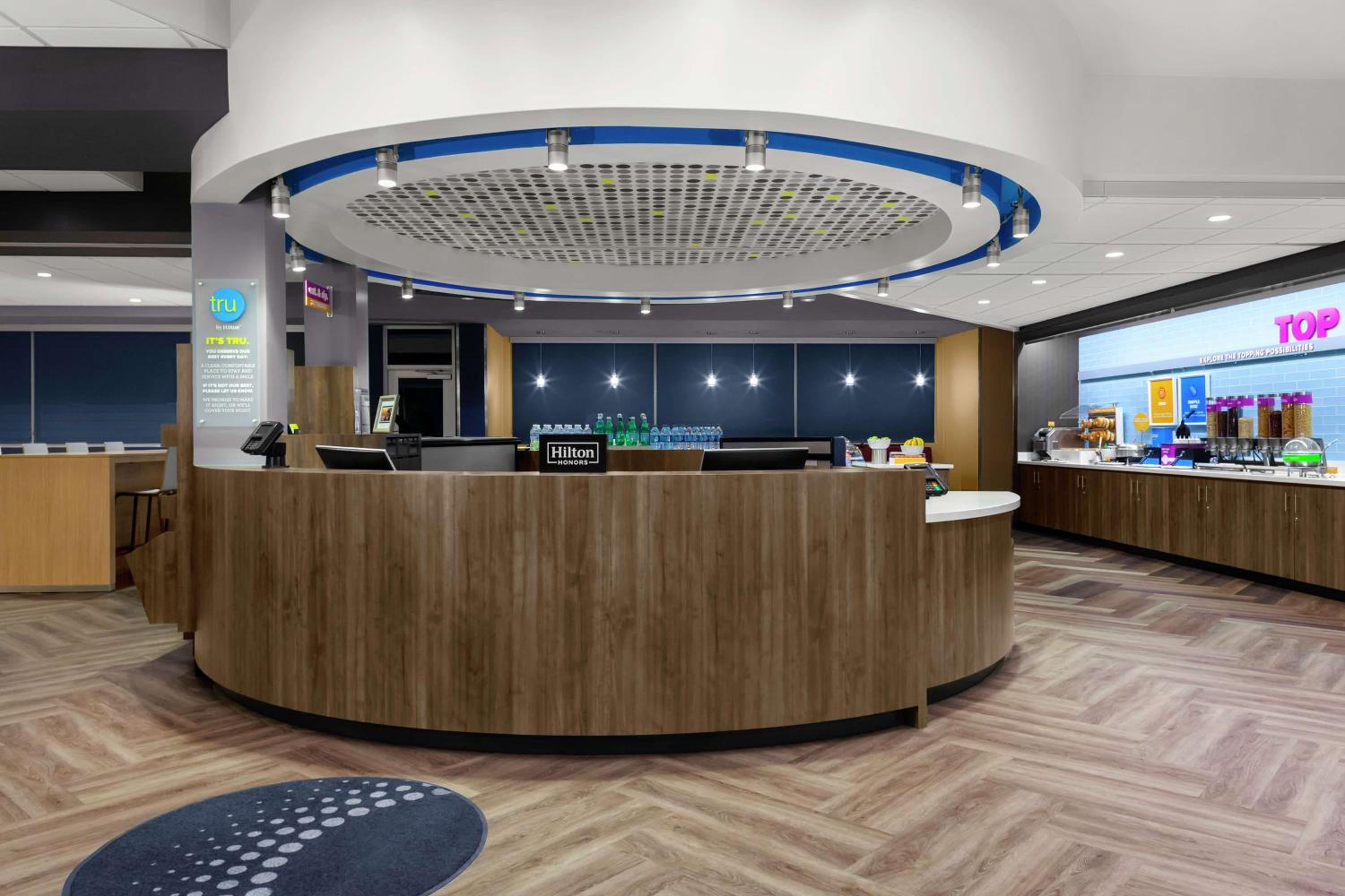 Tru By Hilton Gilbert
