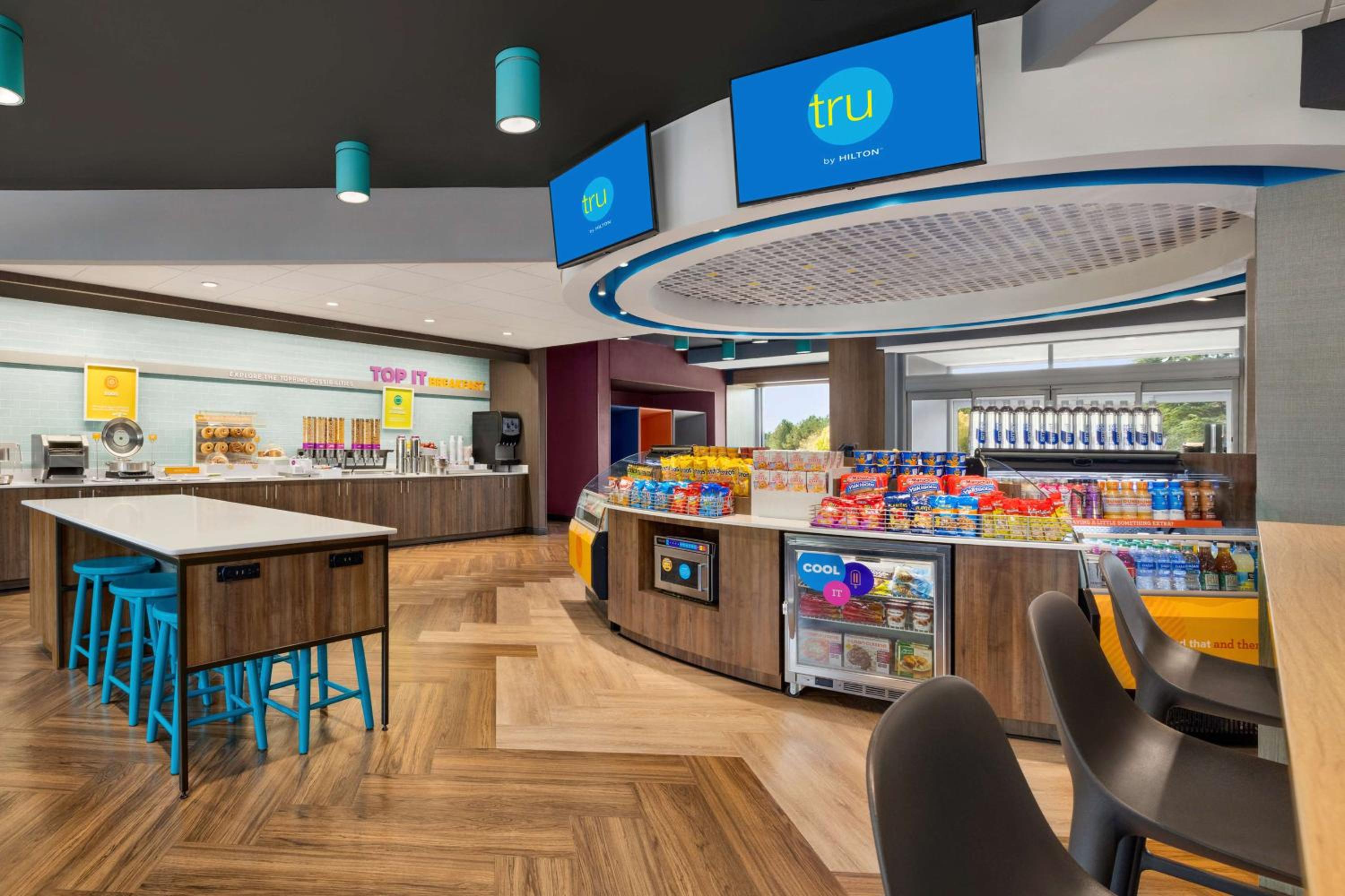 Tru Lawrenceville Atlanta I85 Sugarloaf - Property Image 3