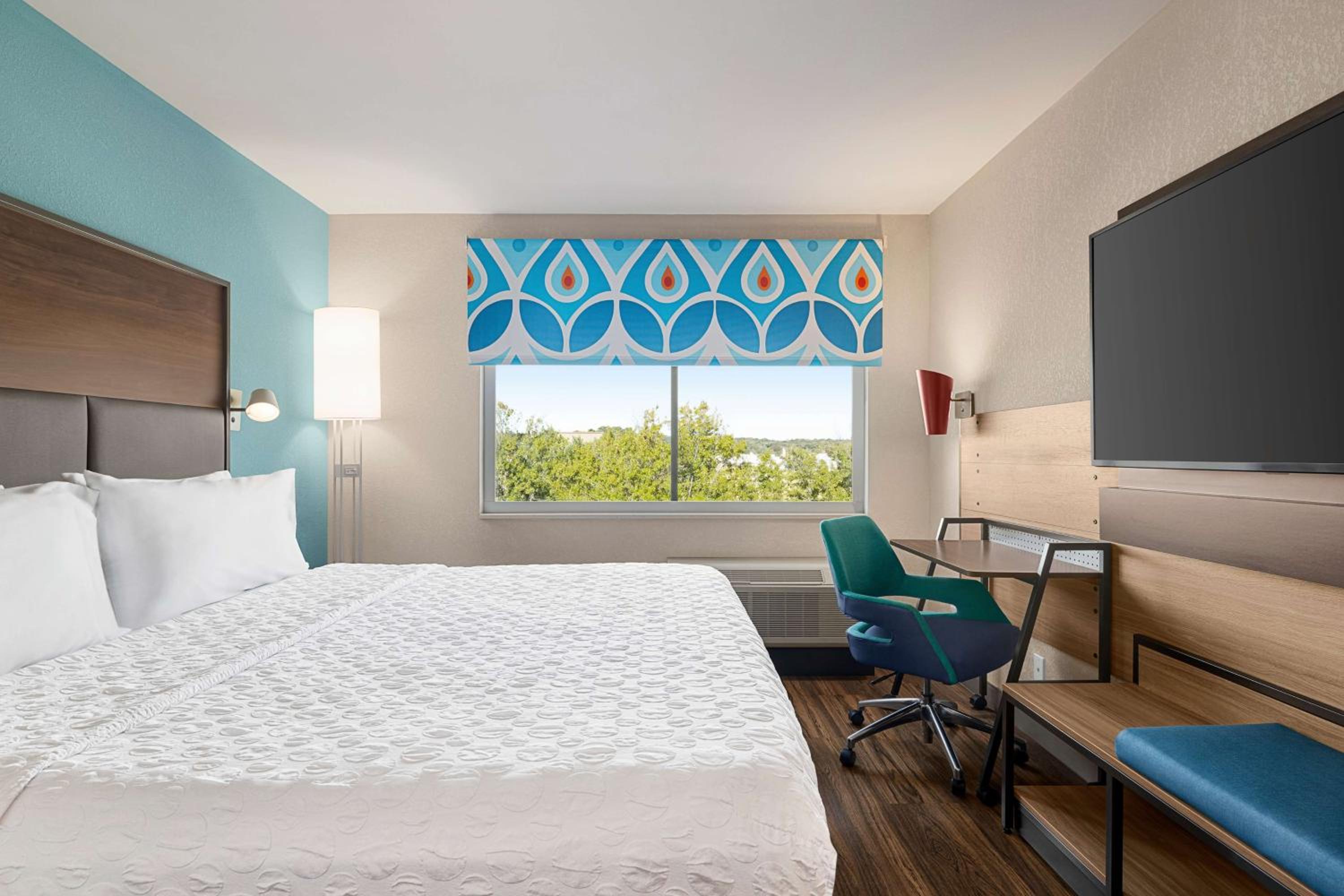 Tru Lawrenceville Atlanta I85 Sugarloaf - Property Image 16