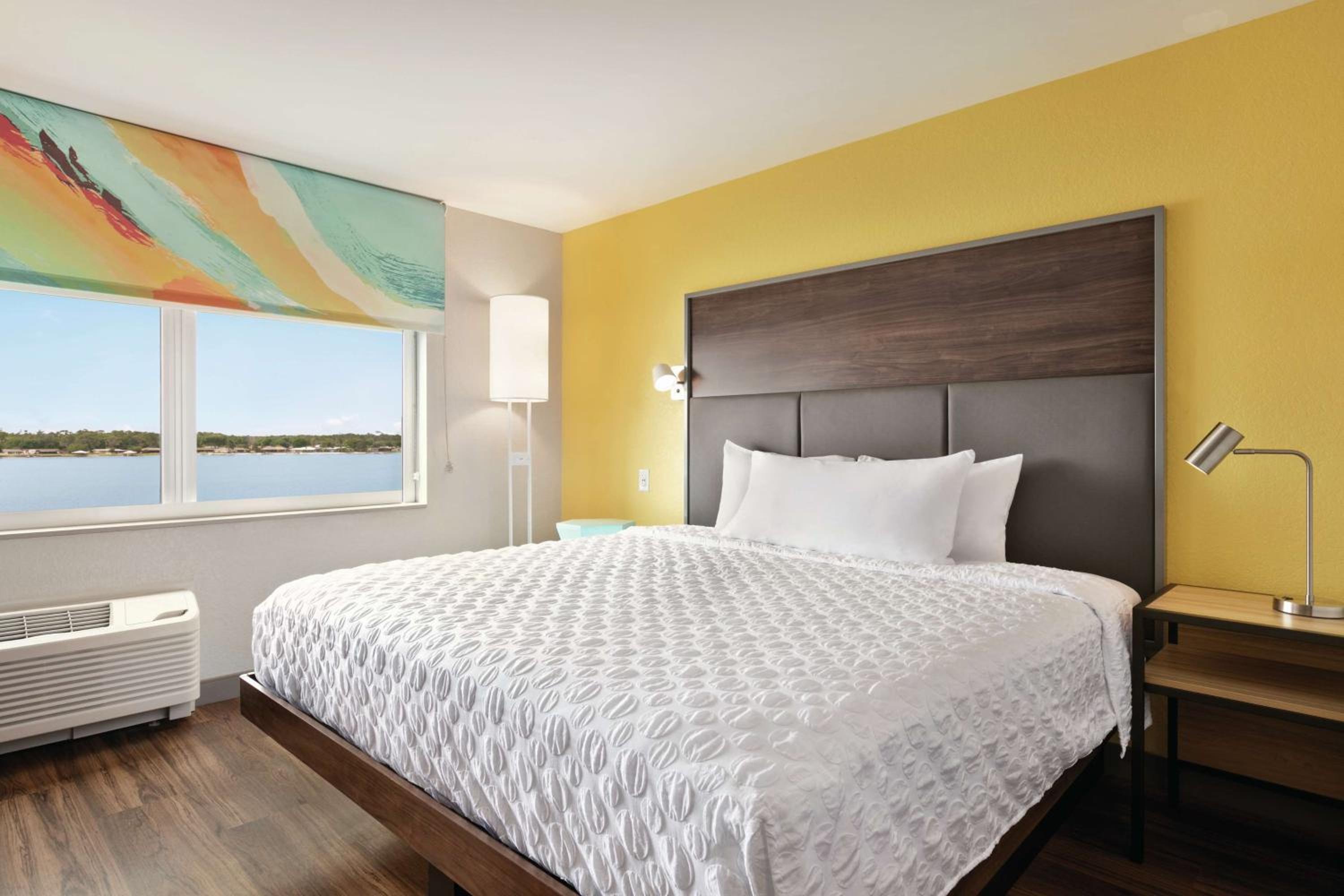 Sebring Vacations - Tru By Hilton Sebring FL - Property Image 17