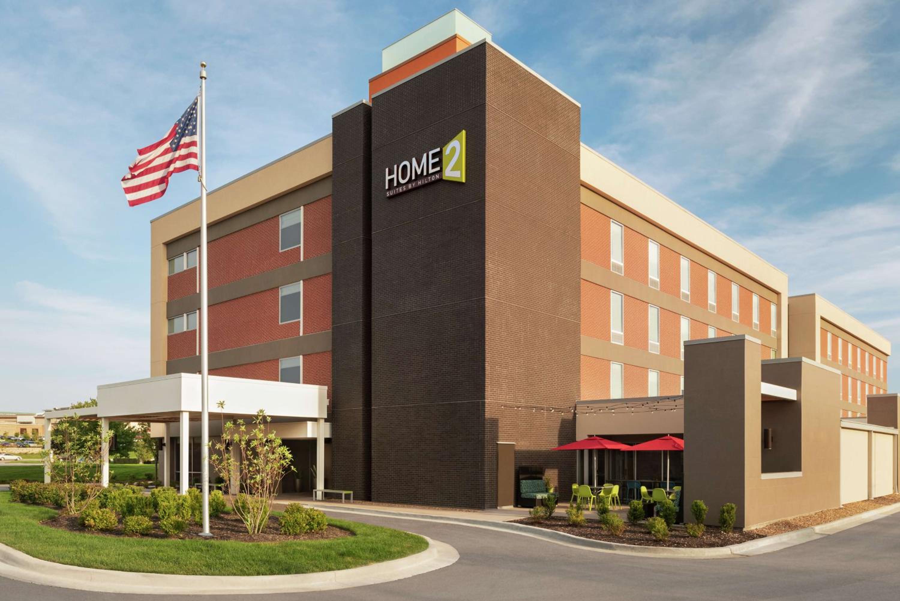 Hotel Home2 Suites By Hilton Overland Park, Ks - Image 1