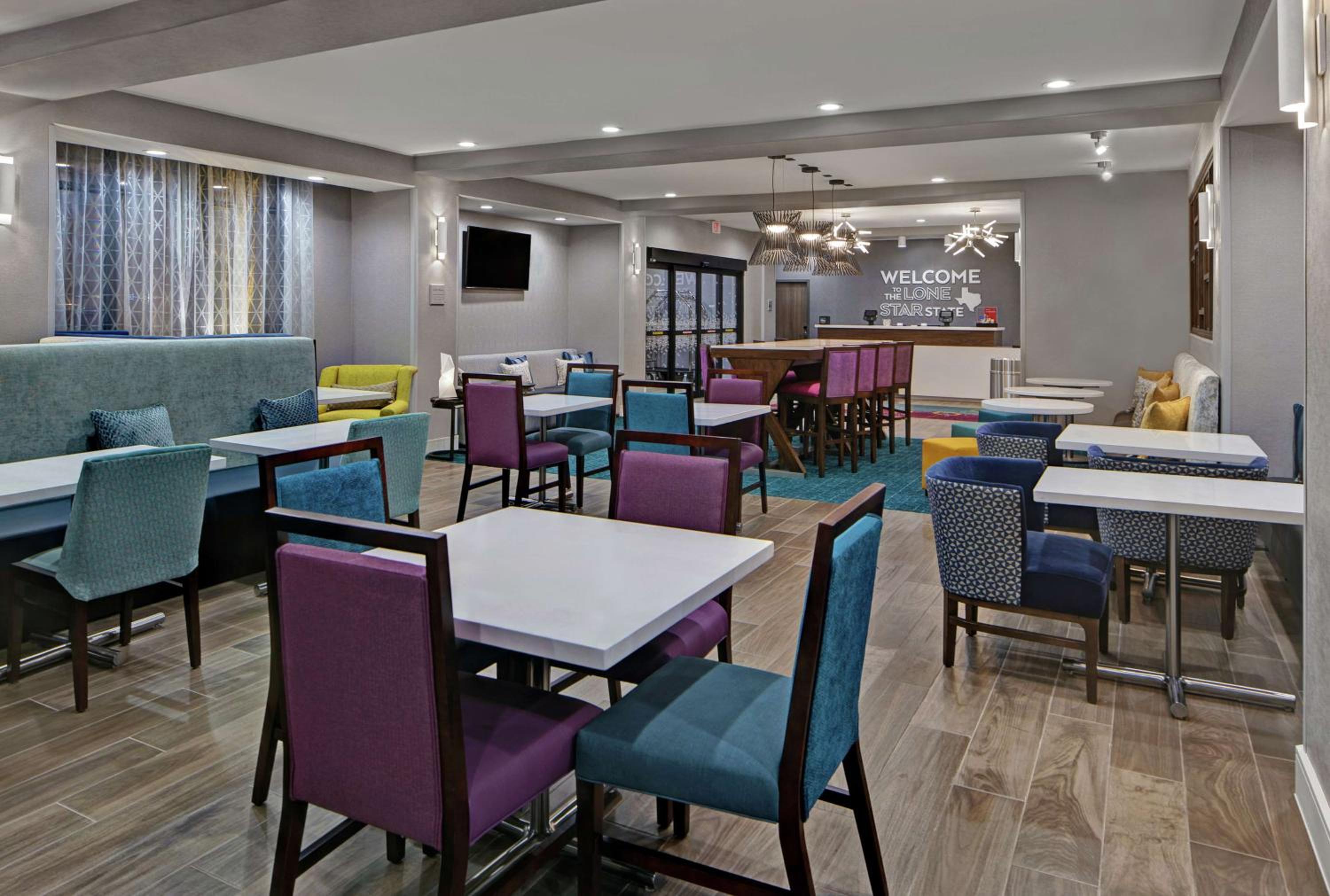 McAllen Vacations - Hampton Inn Weslaco - Property Image 2
