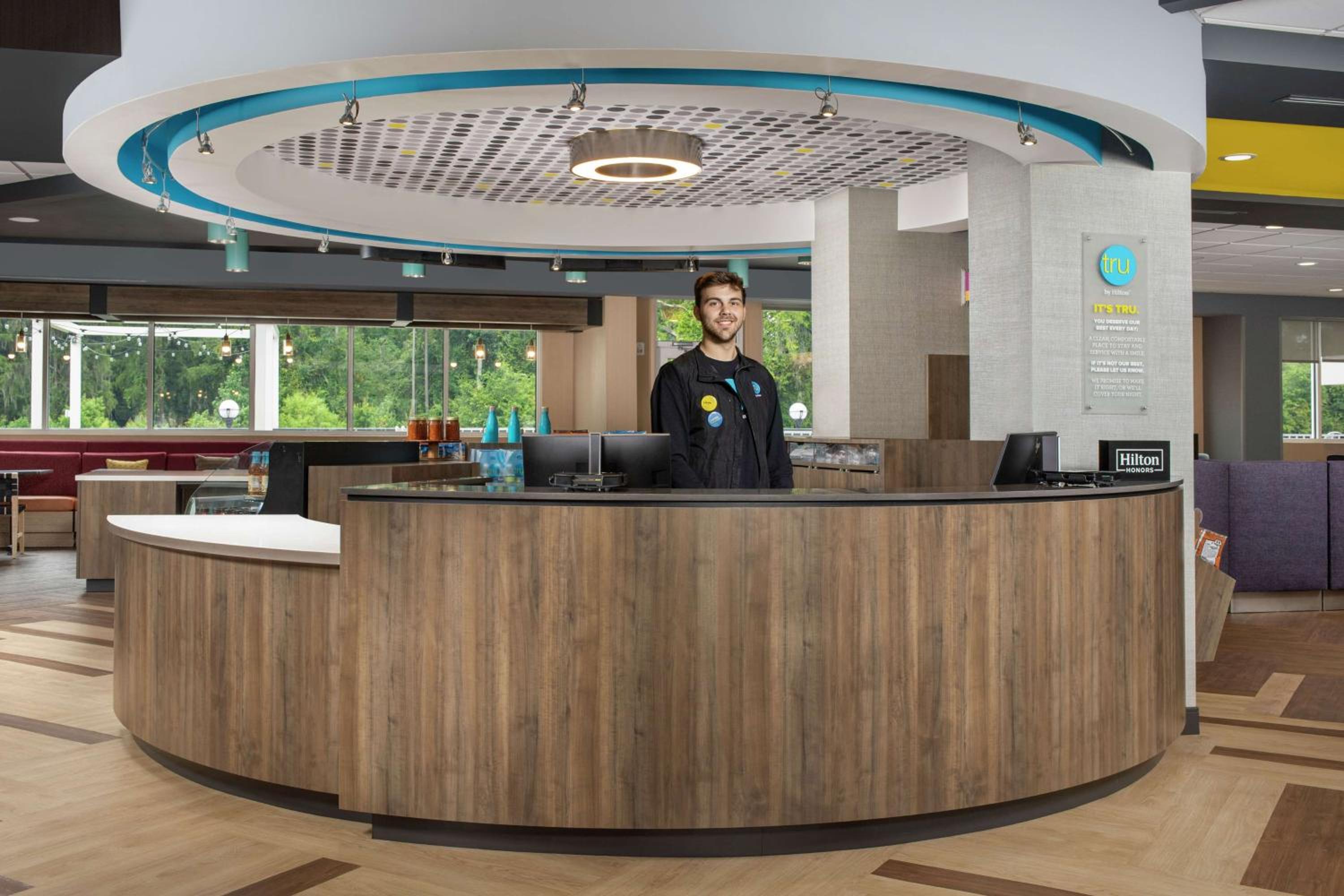 Lake City Vacations - Tru By Hilton Lake City - Property Image 19