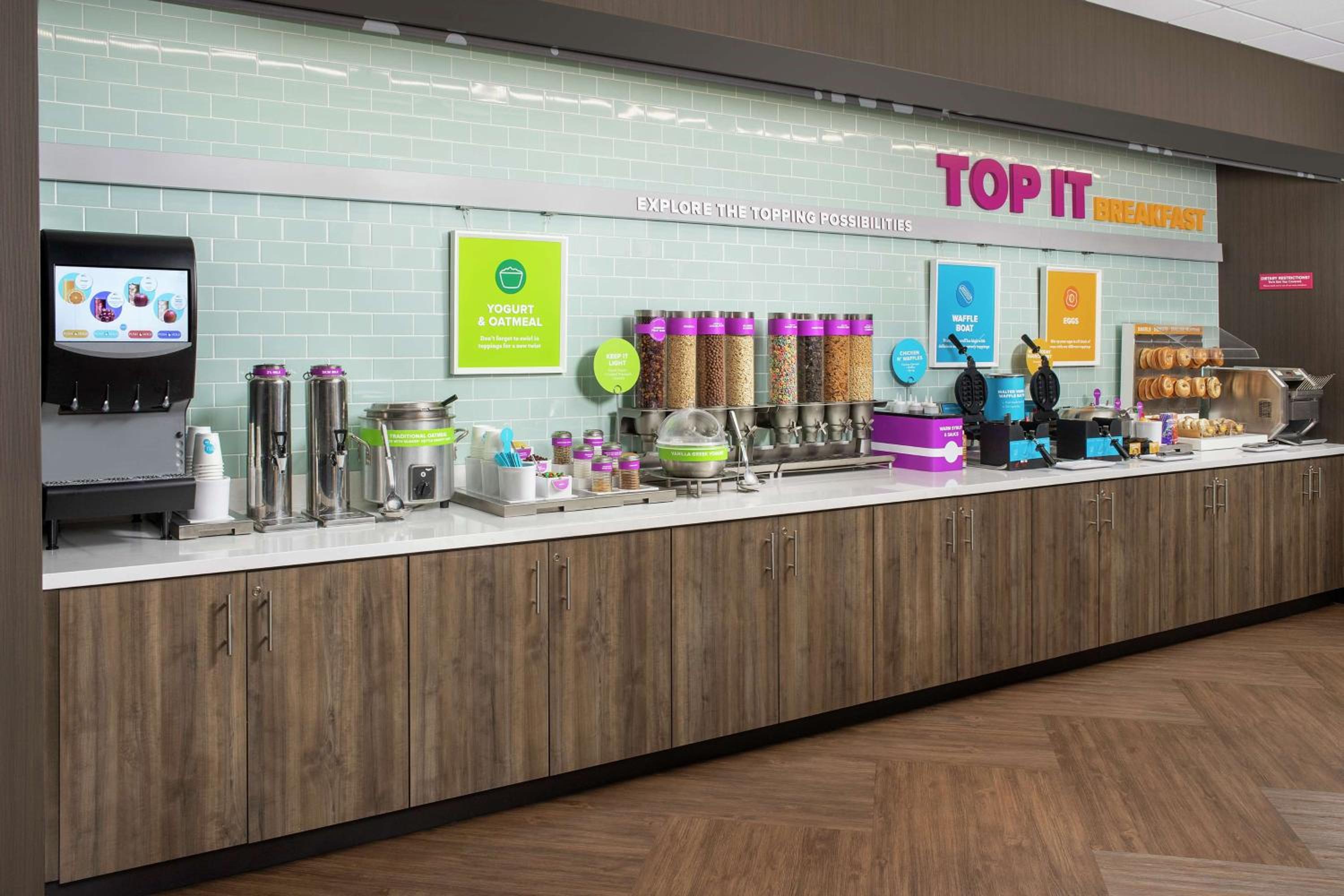 Lake City Vacations - Tru By Hilton Lake City - Property Image 6