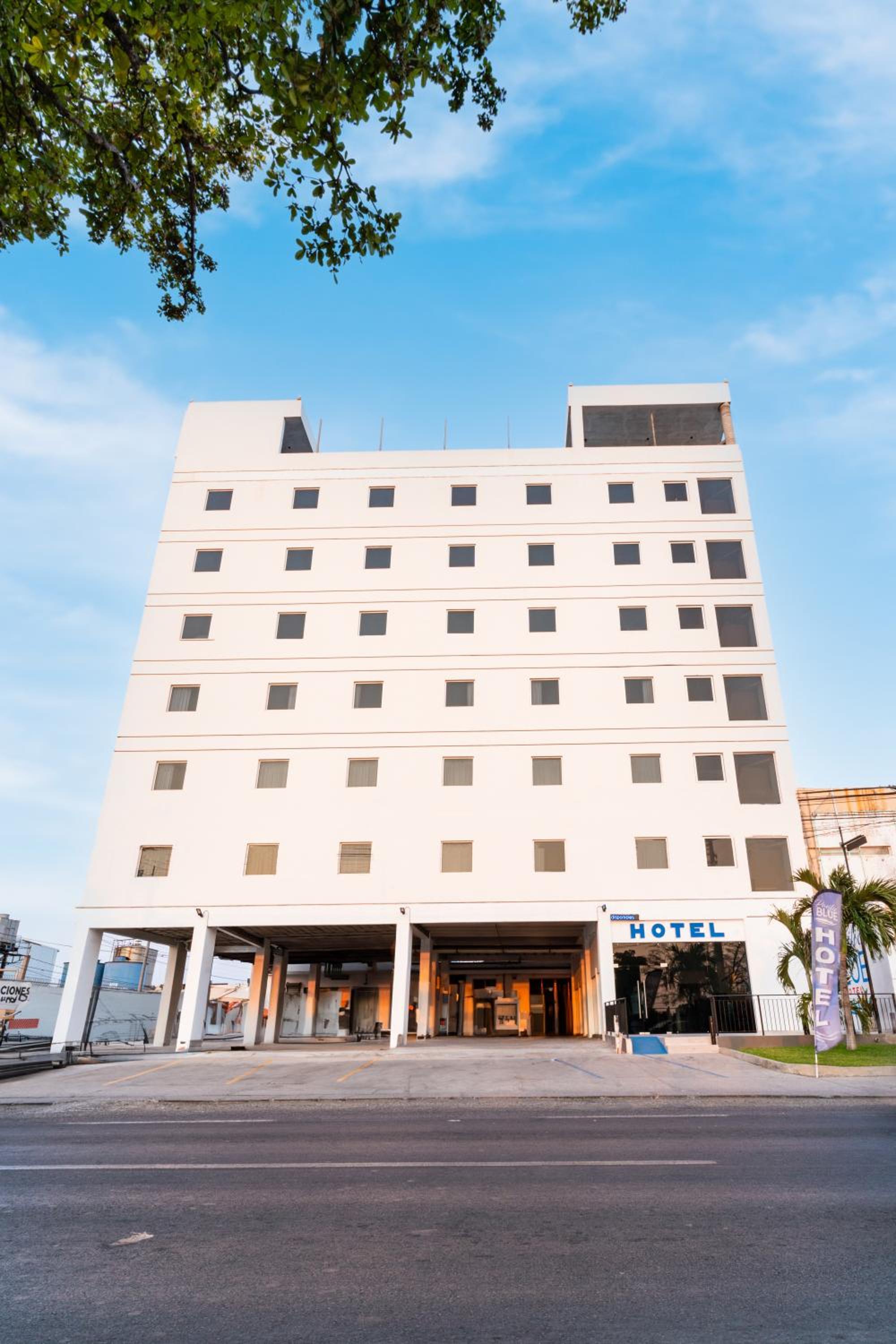 Hotel Pacific Blue Mazatlan - Image 1
