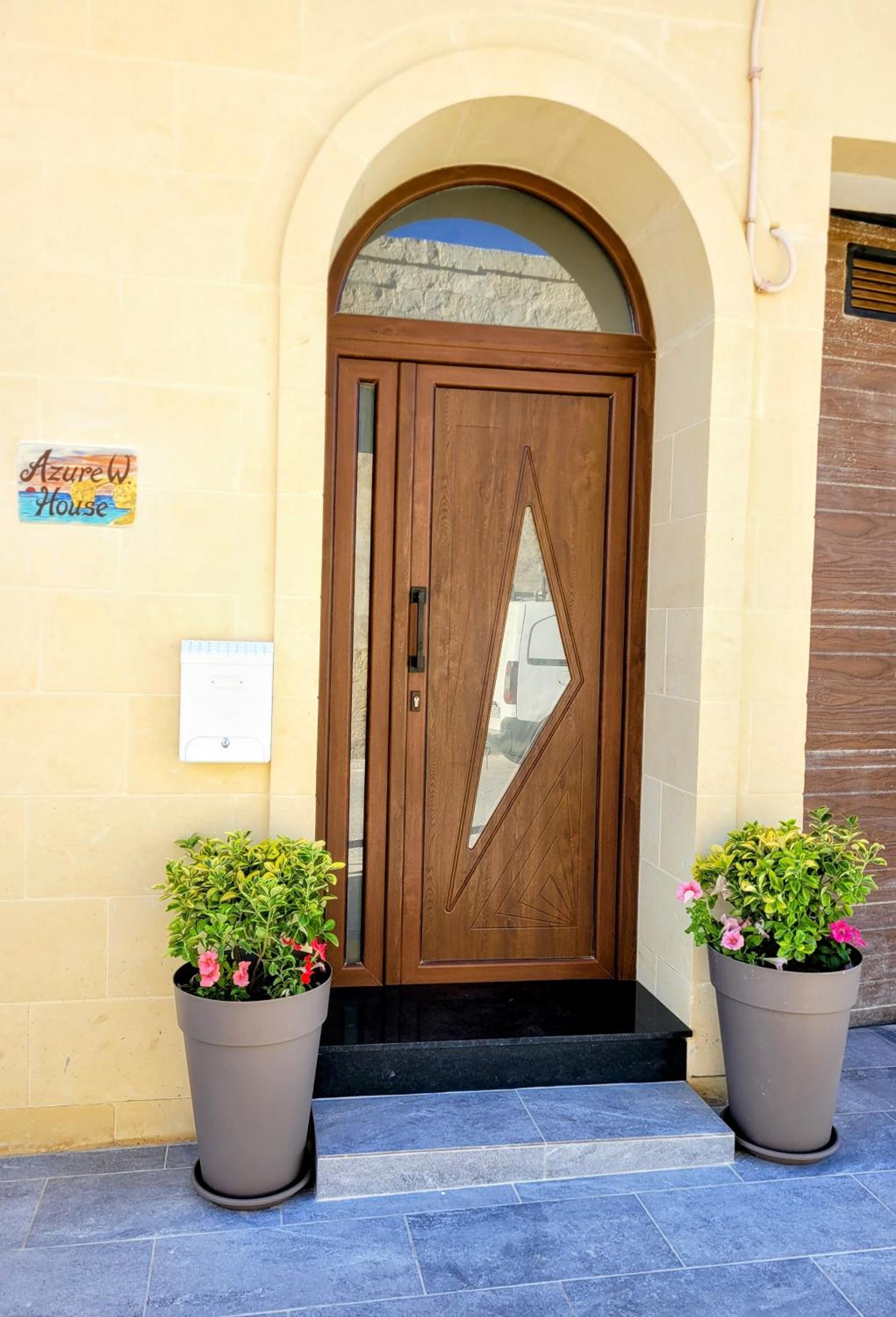 Azure W B&B