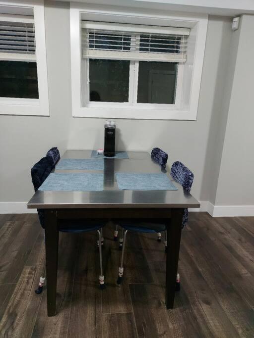 Spacious Basement Suite(Brand New) Self-contained