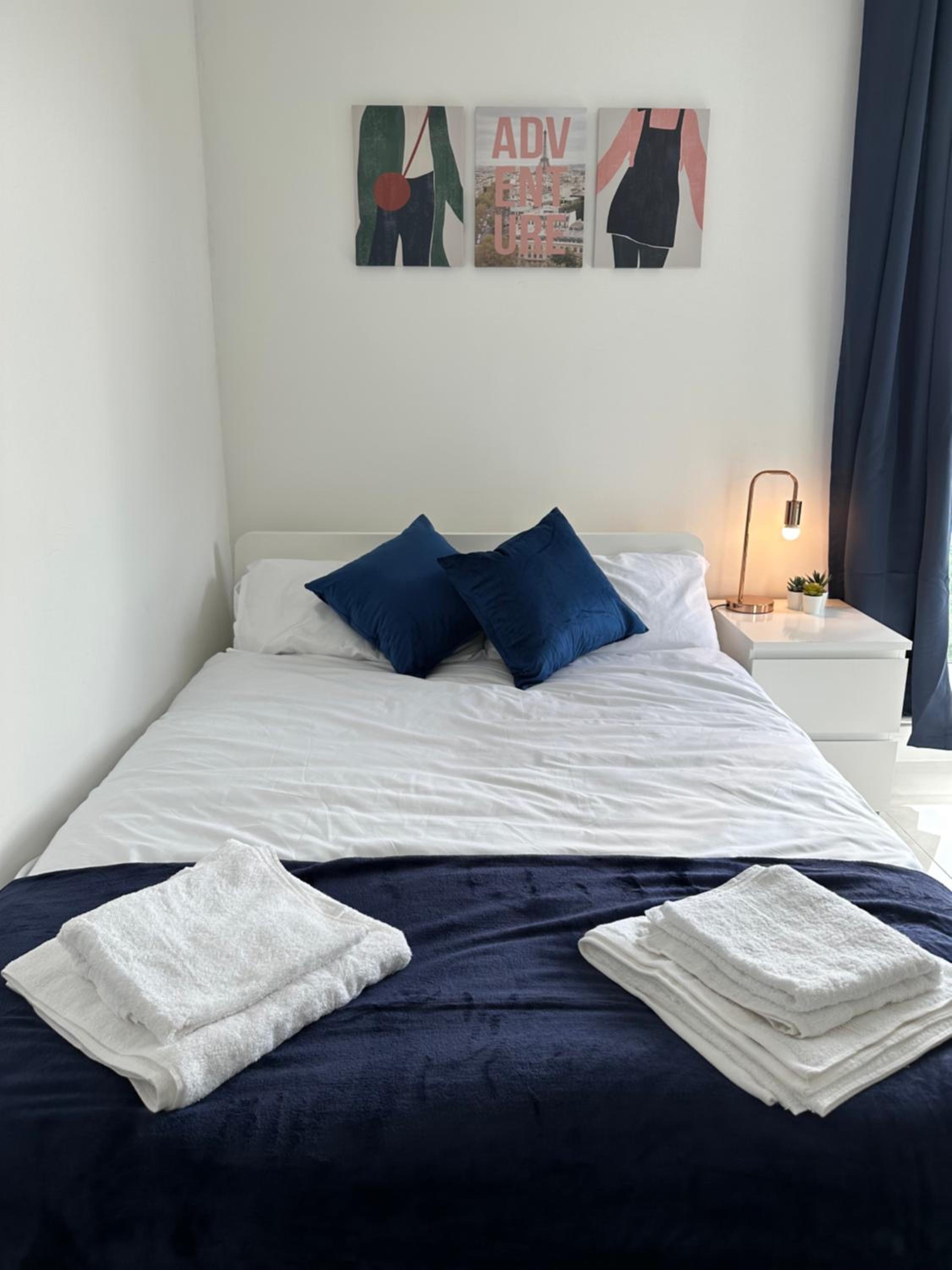 3 Bed Cozy Apartment - next to Leeds City Centre & University view 2