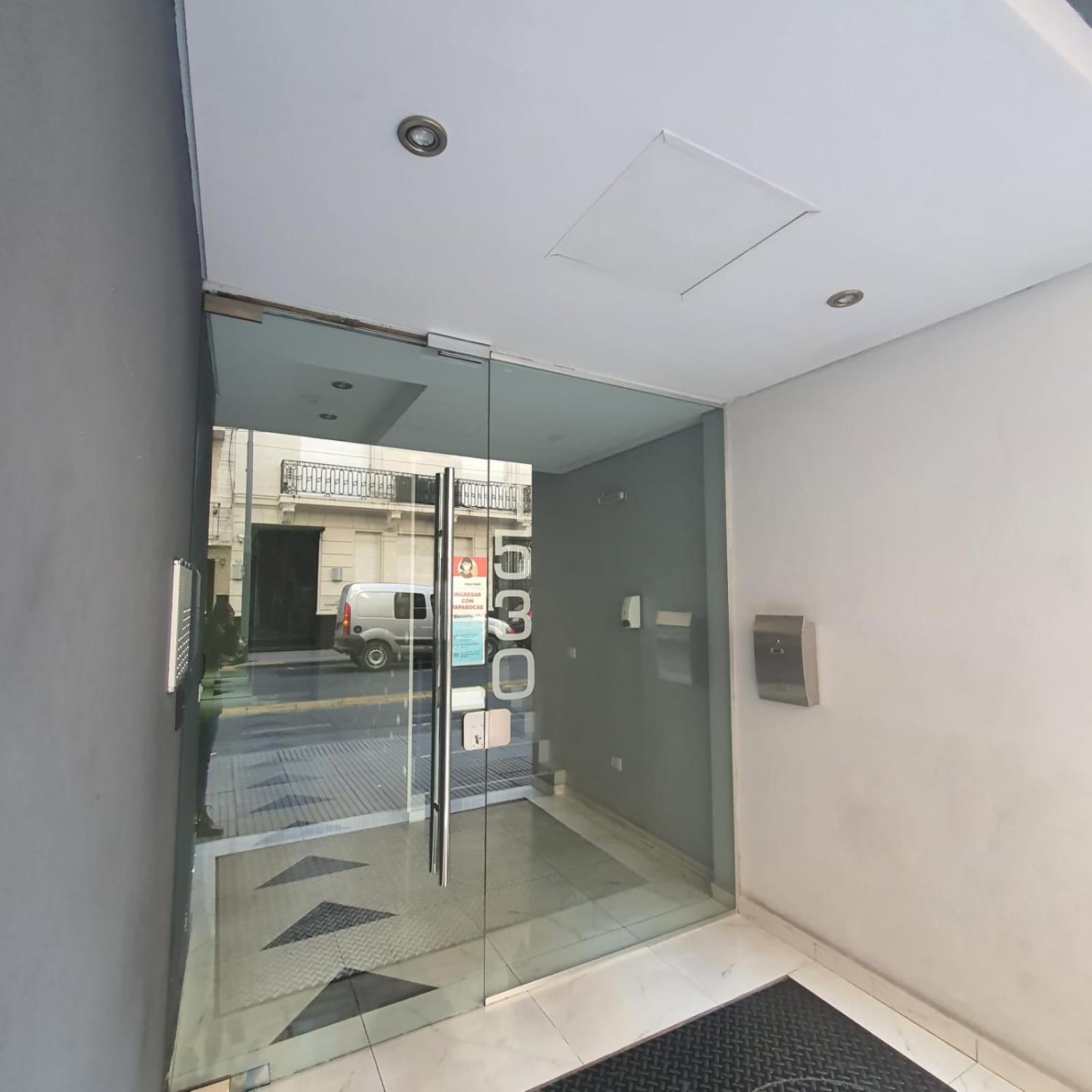 BEAUTIFUL APARTMENT in RECOLETA