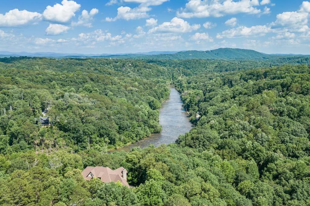 Cozy cabin in Ellijay, near Blue Ridge ! view 4
