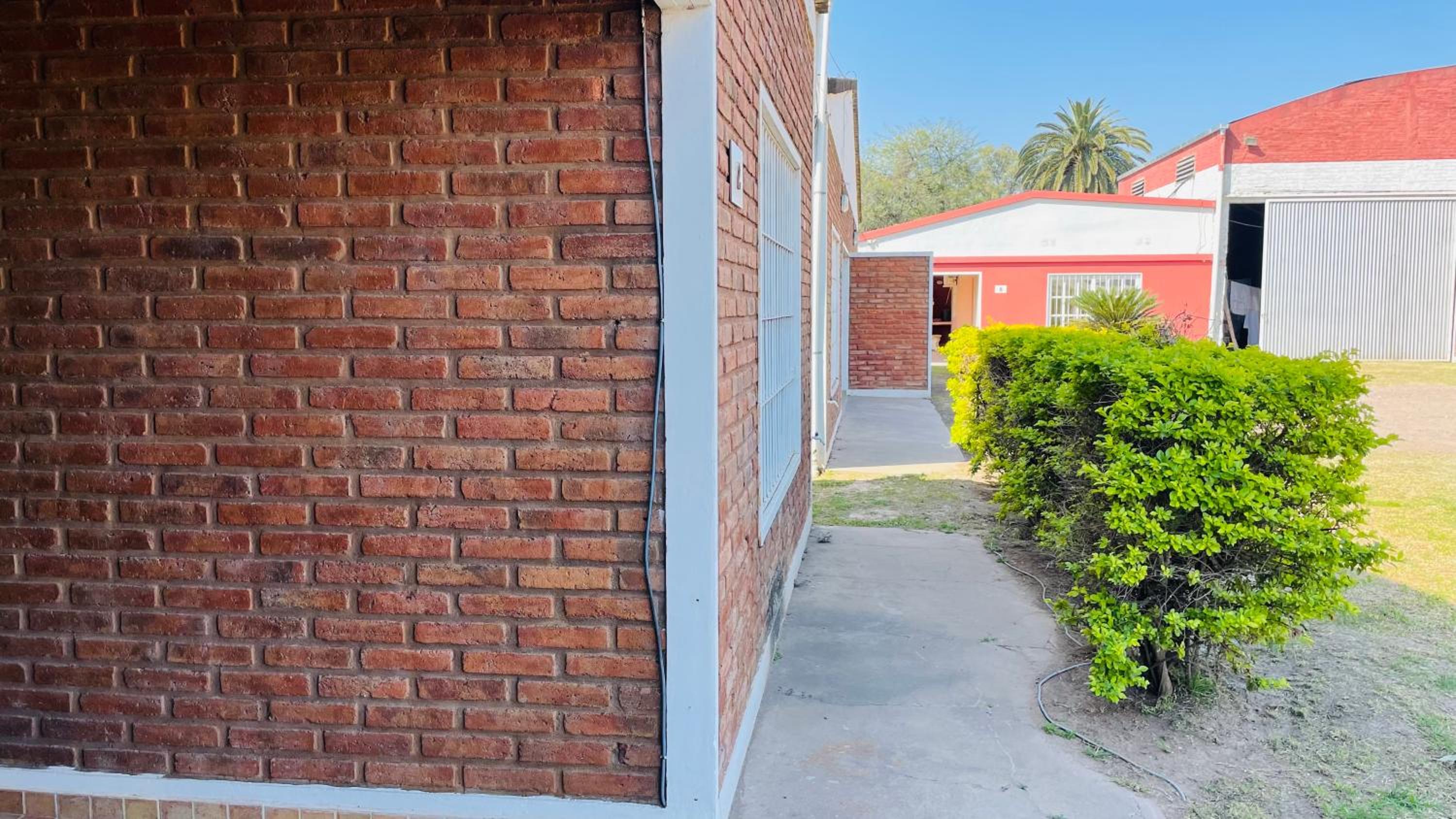 G2 Casa en Villa Ángela 2 dormitorios con Garage Independiente