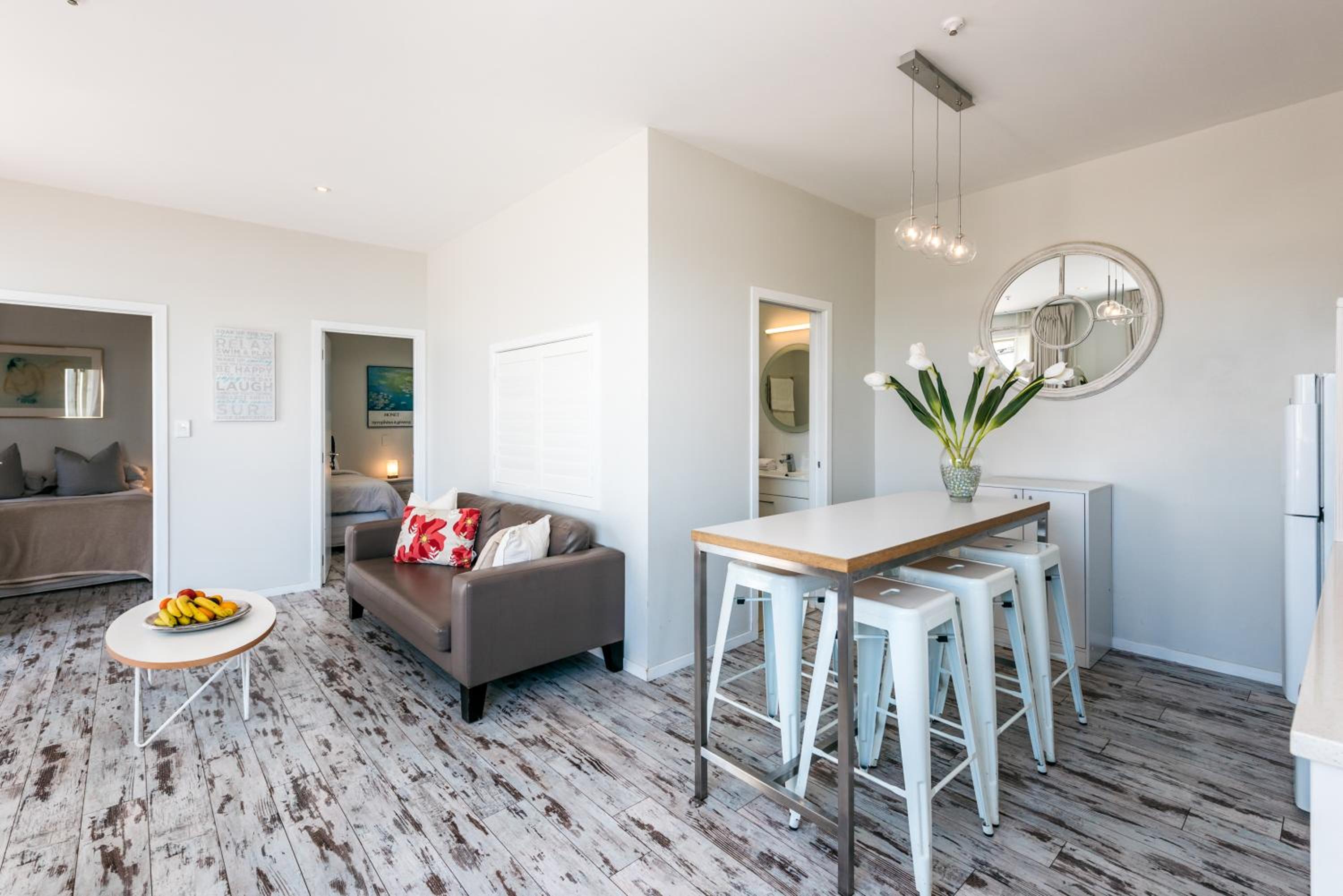 Oneroa Central - Coast & Country view 5