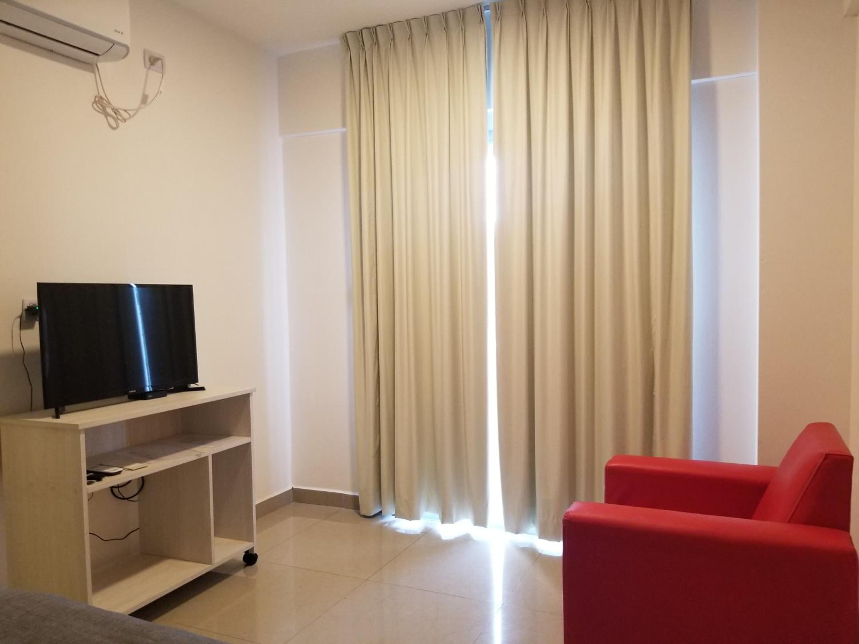 DELFINA suites 1A