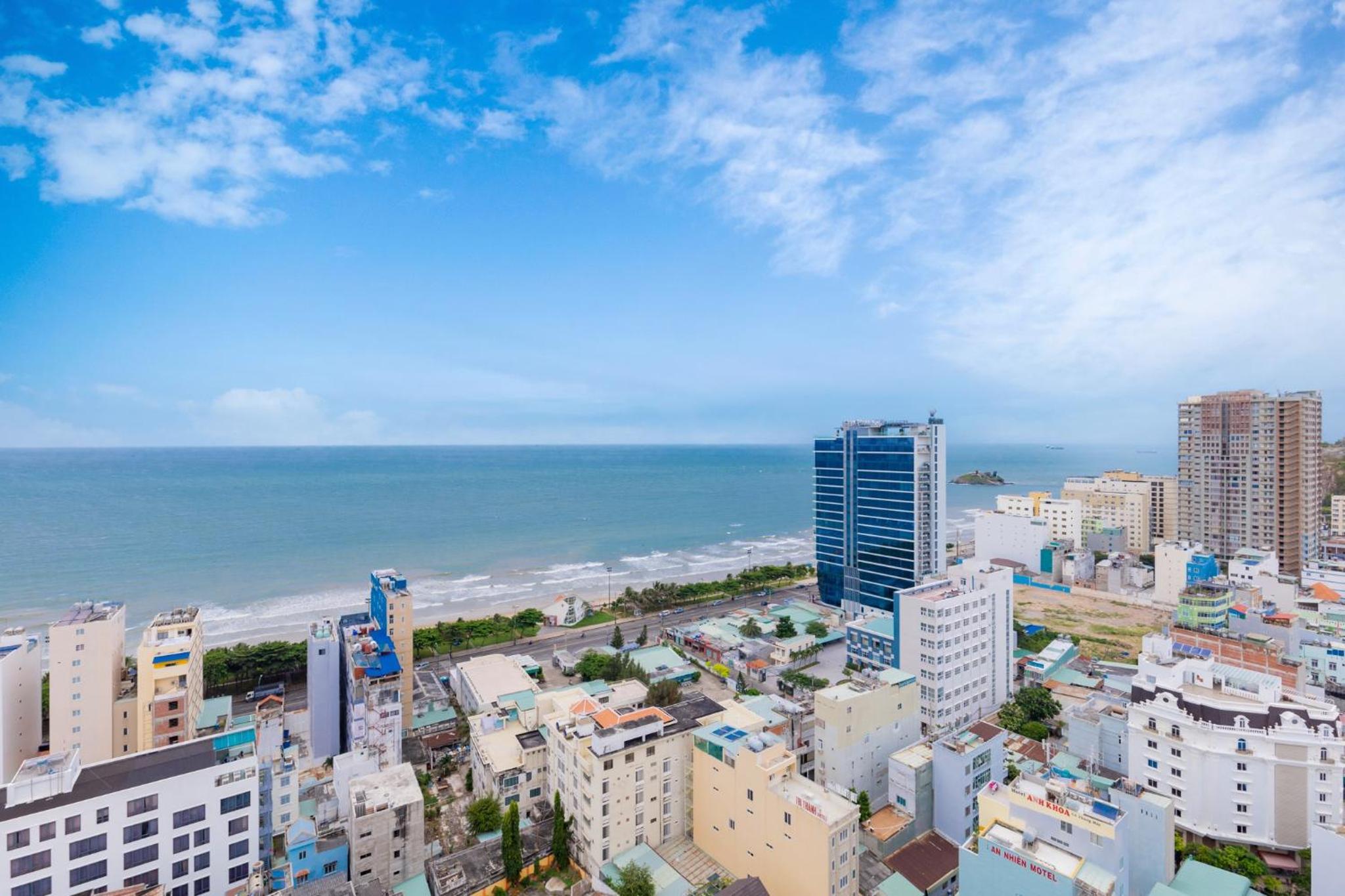 LiHi homestay - Goldsea apartment view 2
