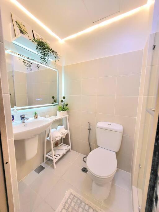 VictoriansHome at The Grass Residences with Bridgeway to SM North Edsa