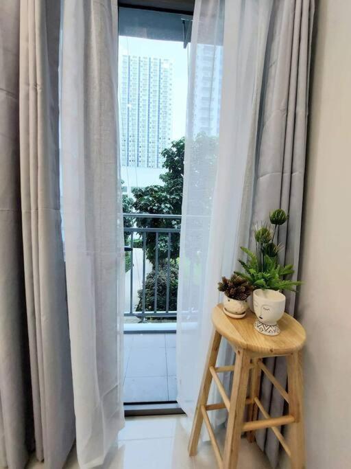 VictoriansHome at The Grass Residences with Bridgeway to SM North Edsa