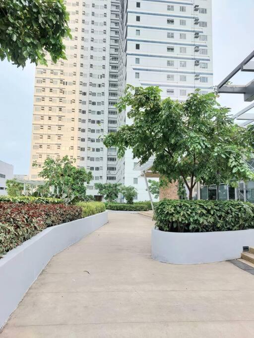 VictoriansHome at The Grass Residences with Bridgeway to SM North Edsa